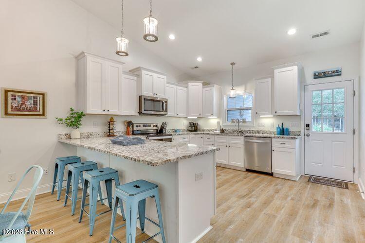 100559690 | Photo 10