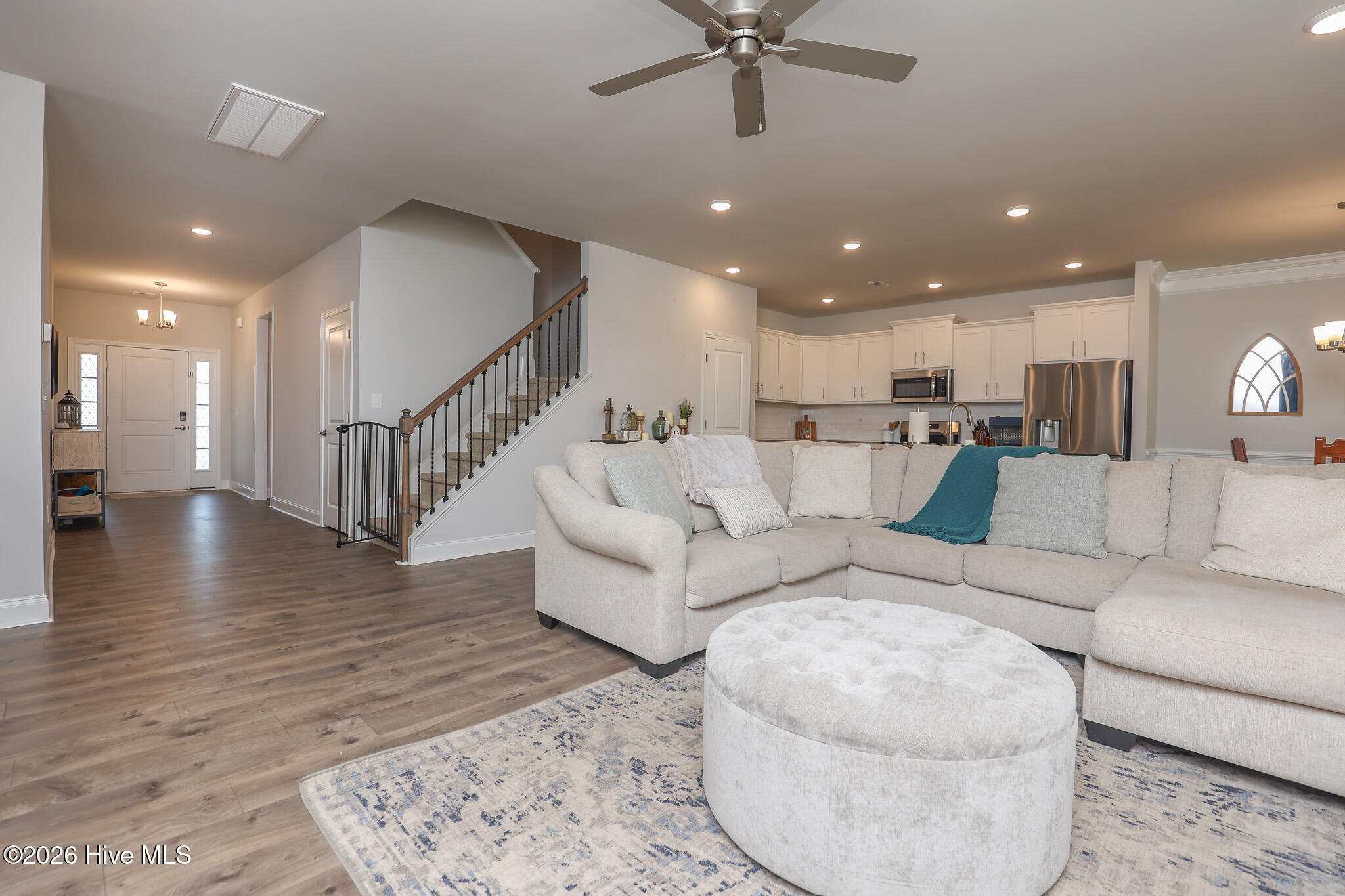 100565380 | Photo 10