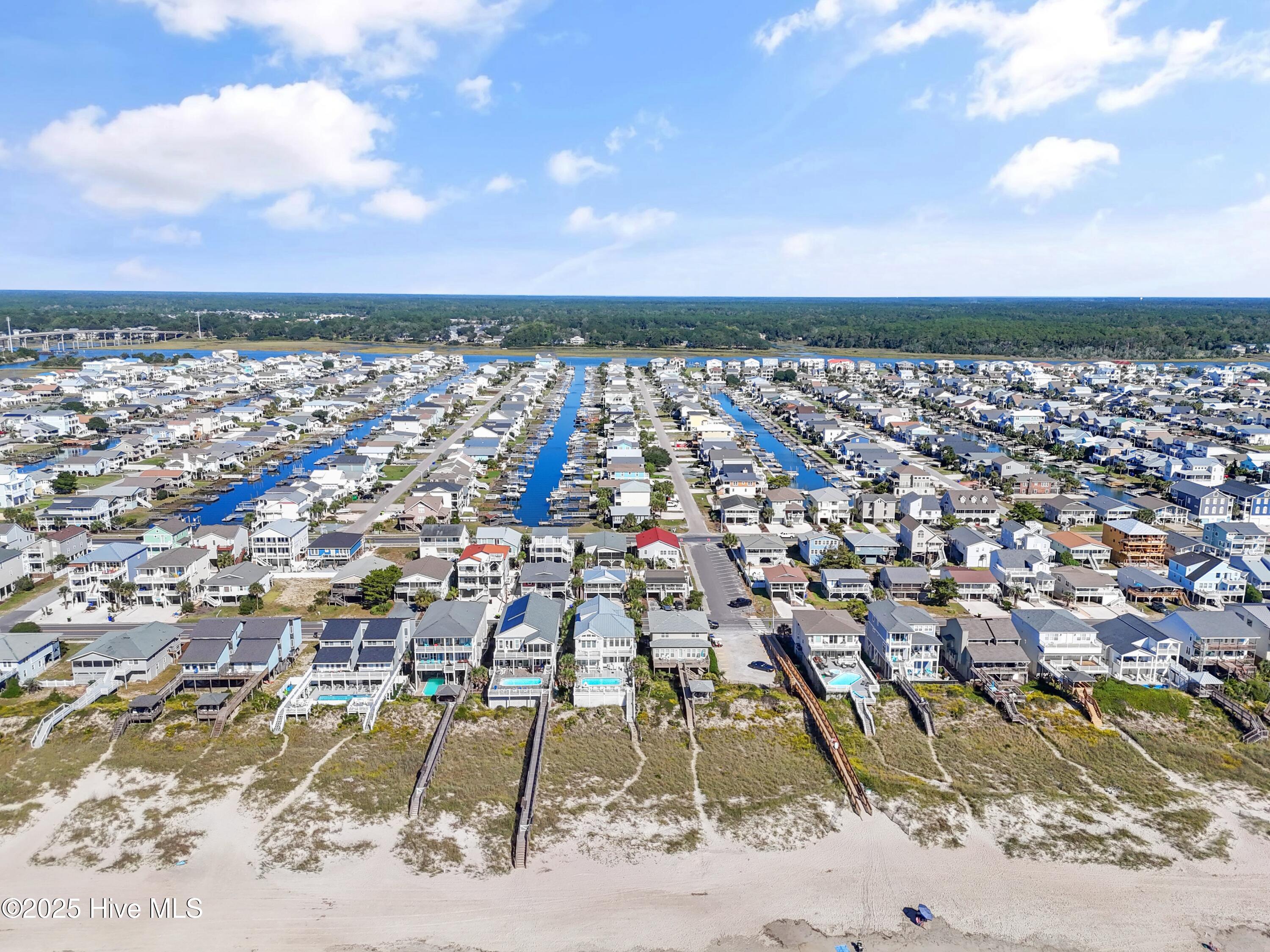 100535227 | Photo 52