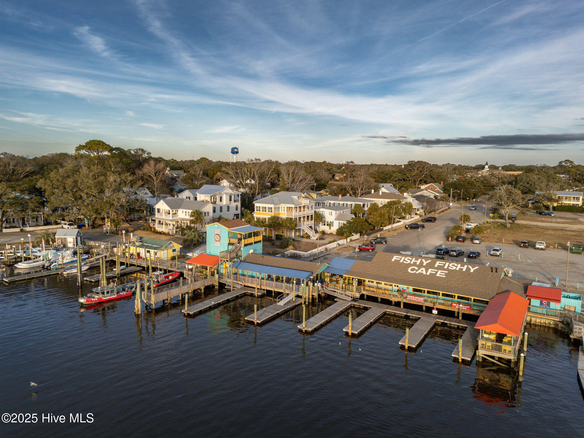 100538063 | Photo 108