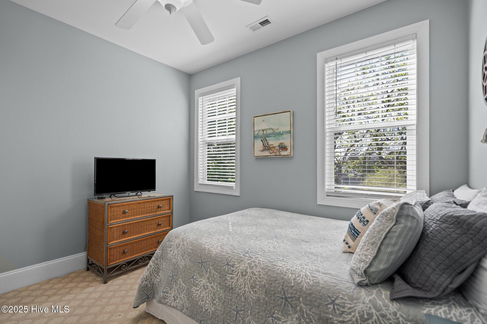 100500957 | Photo 36