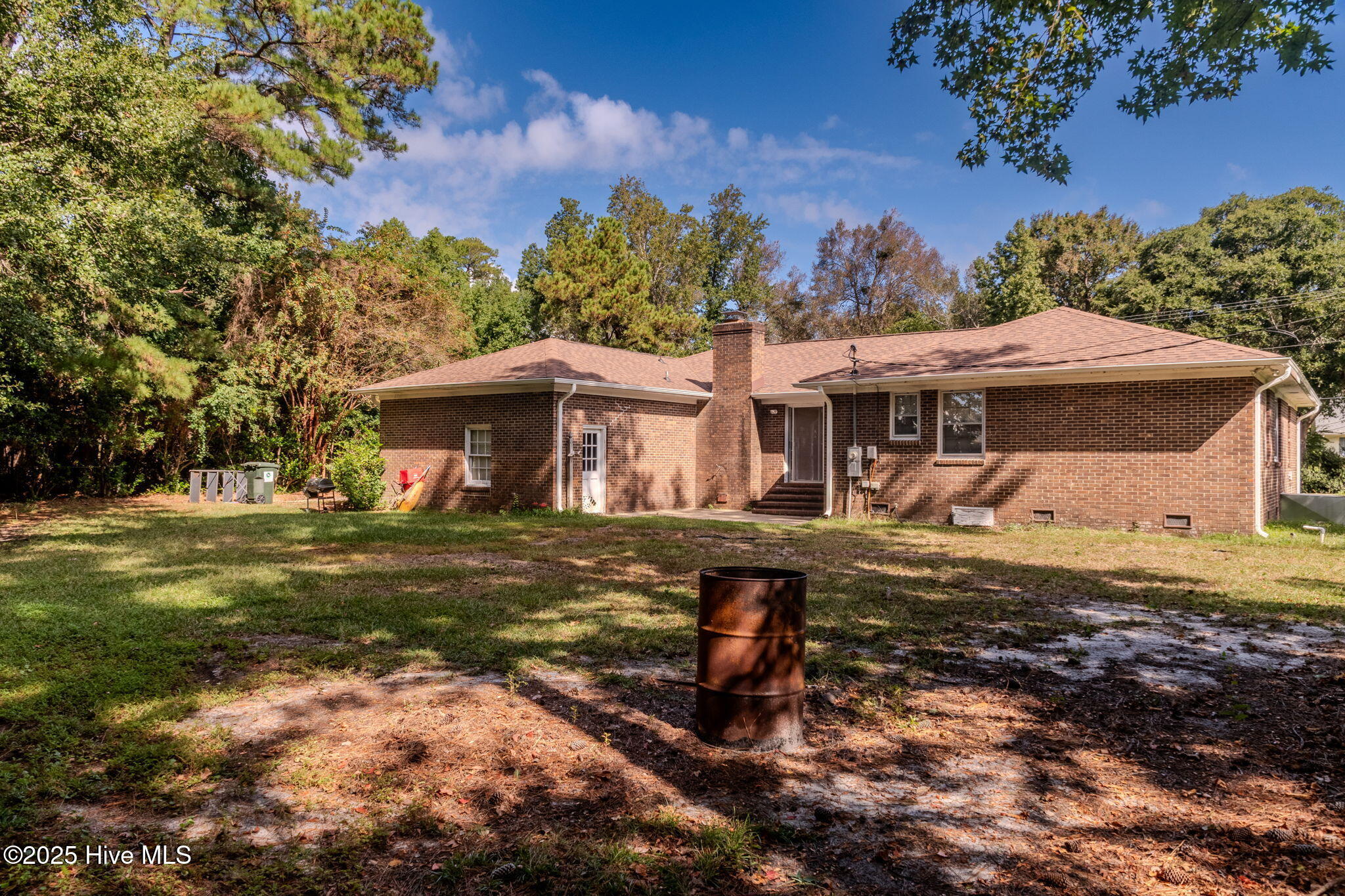 100521398 | Photo 25