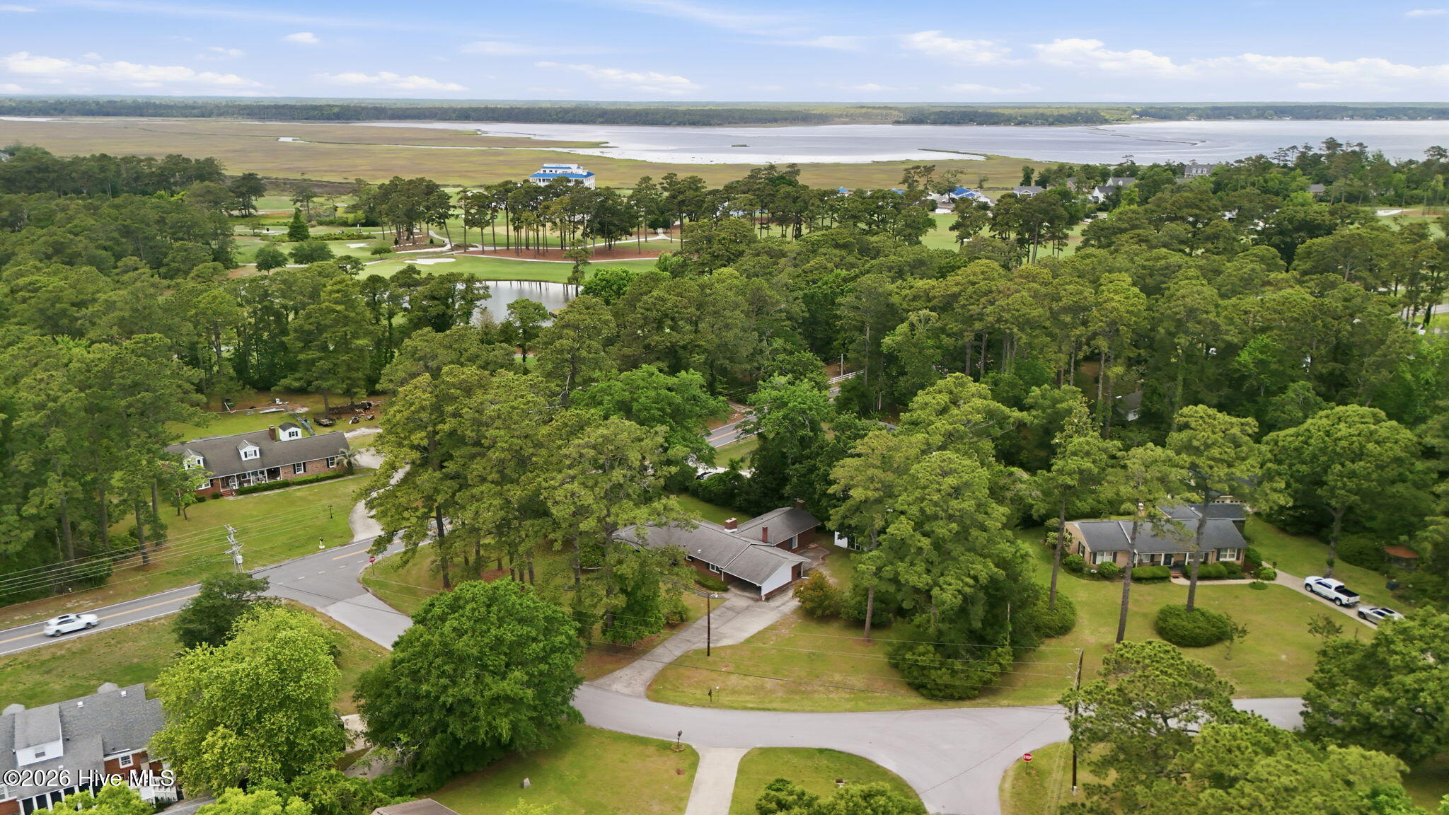 3030 Fairway Road,Morehead City