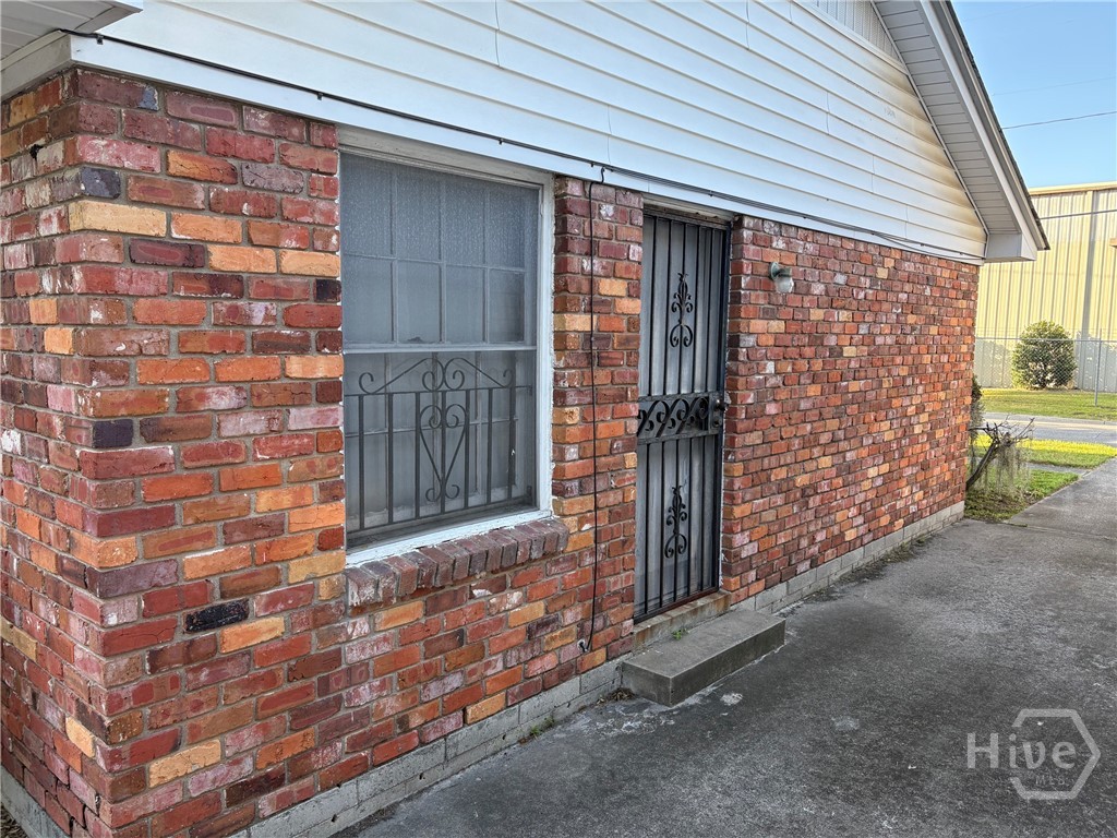 Photo 2 of Single family home for sale at 13 W 58th Street, Savannah, GA 31405 | MLS# SA365019 | Listing updated on 2026-09-22