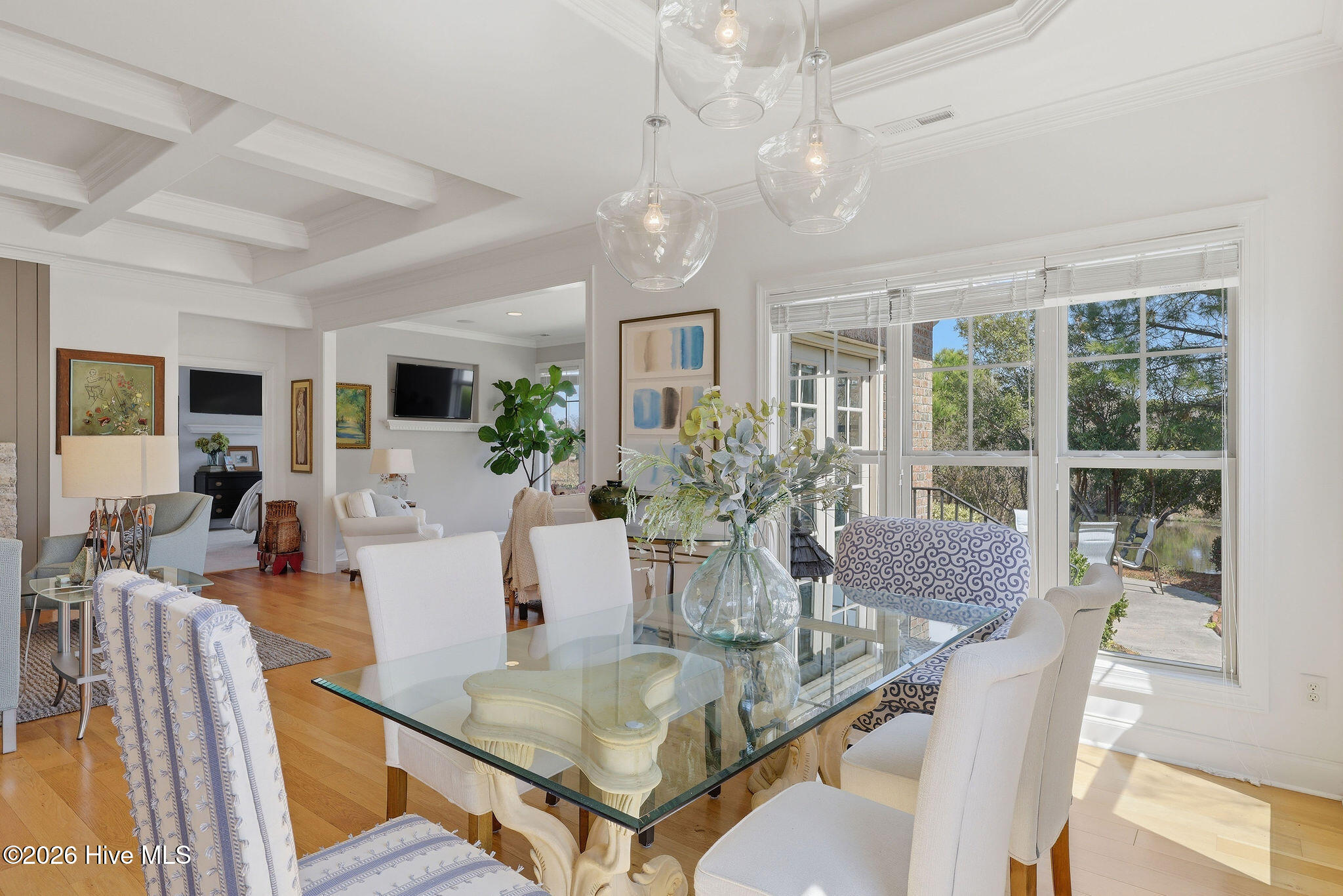 100561215 | Photo 16