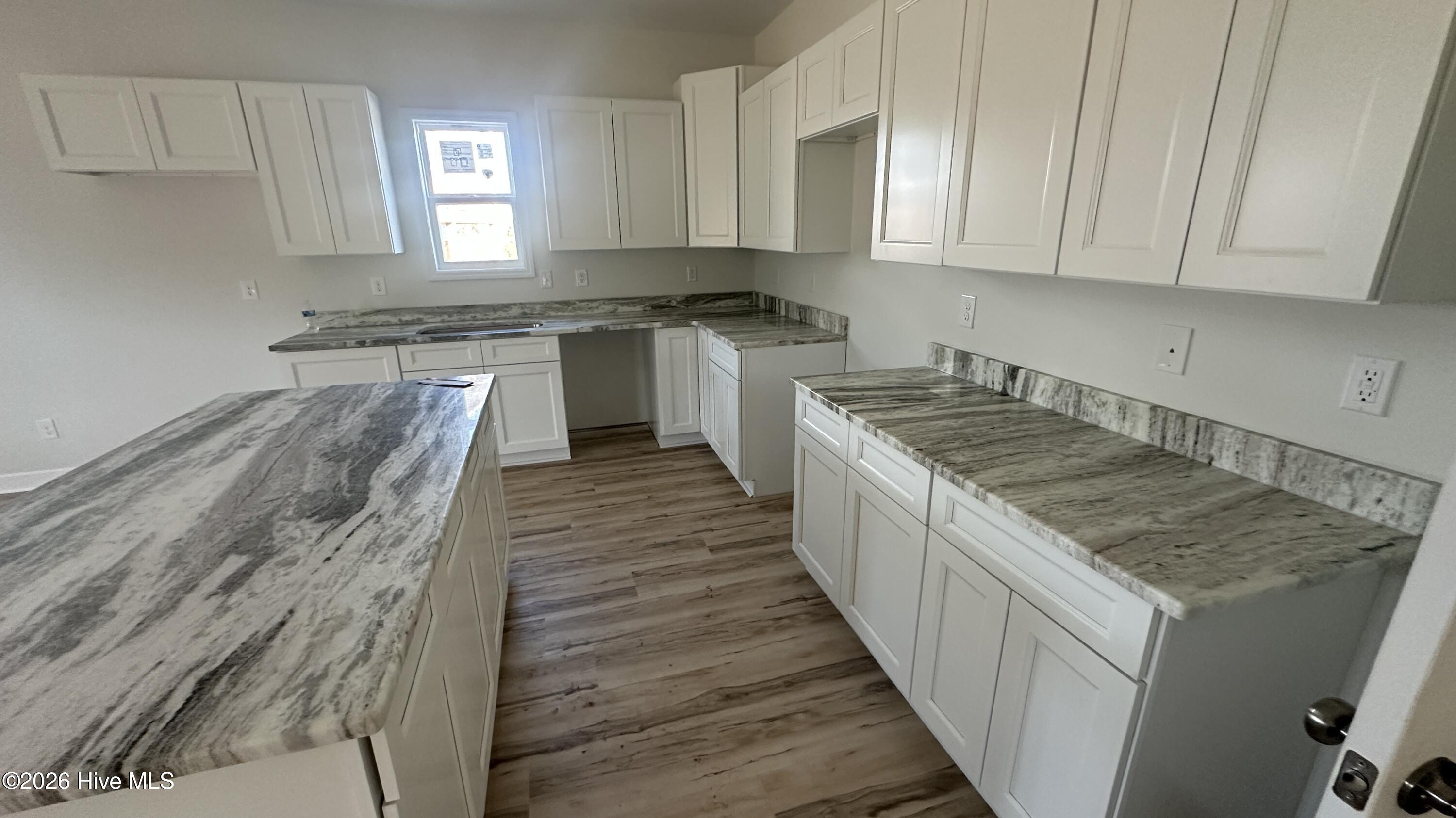 100558680 | Photo 29