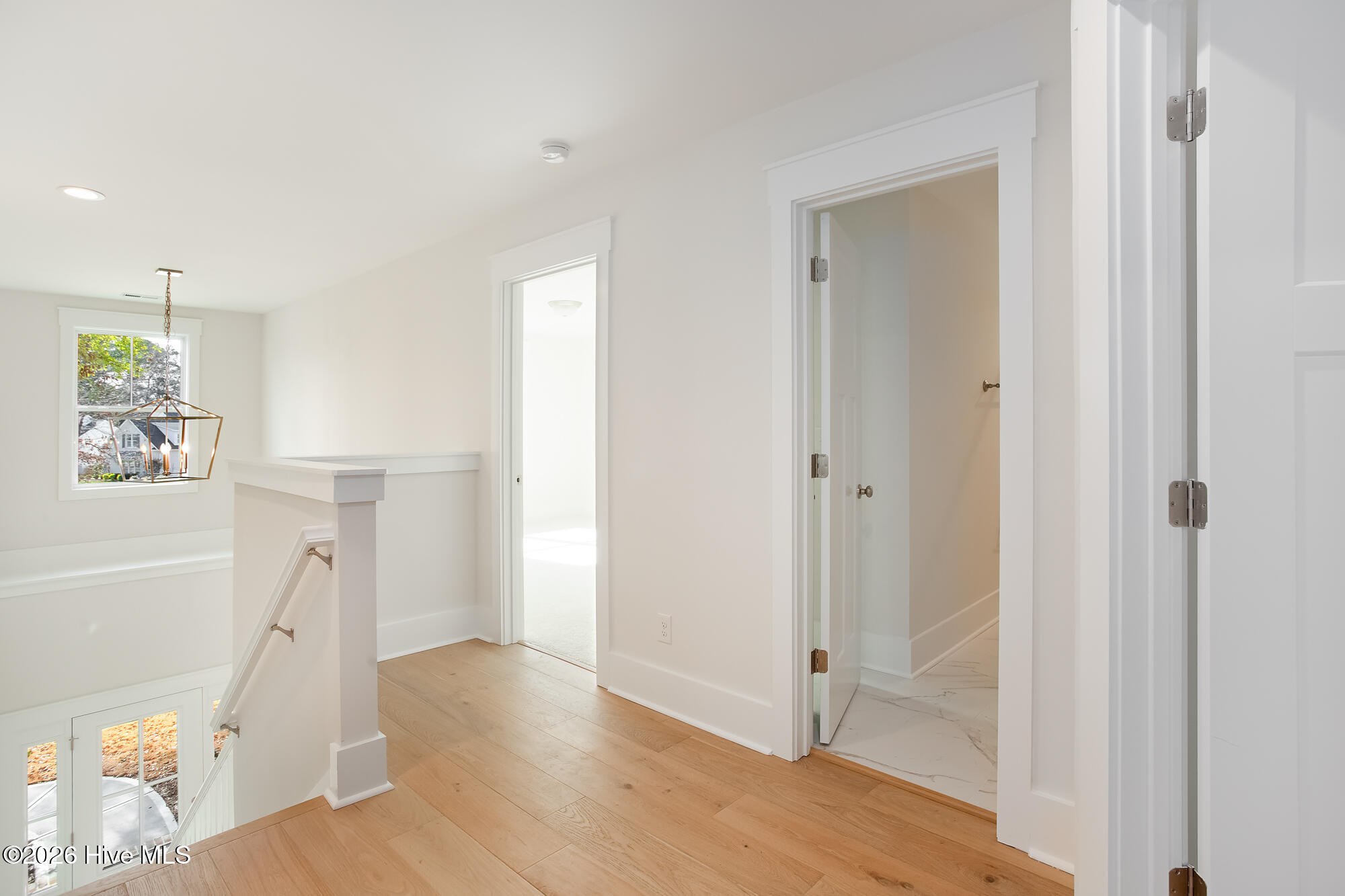 100559755 | Photo 18