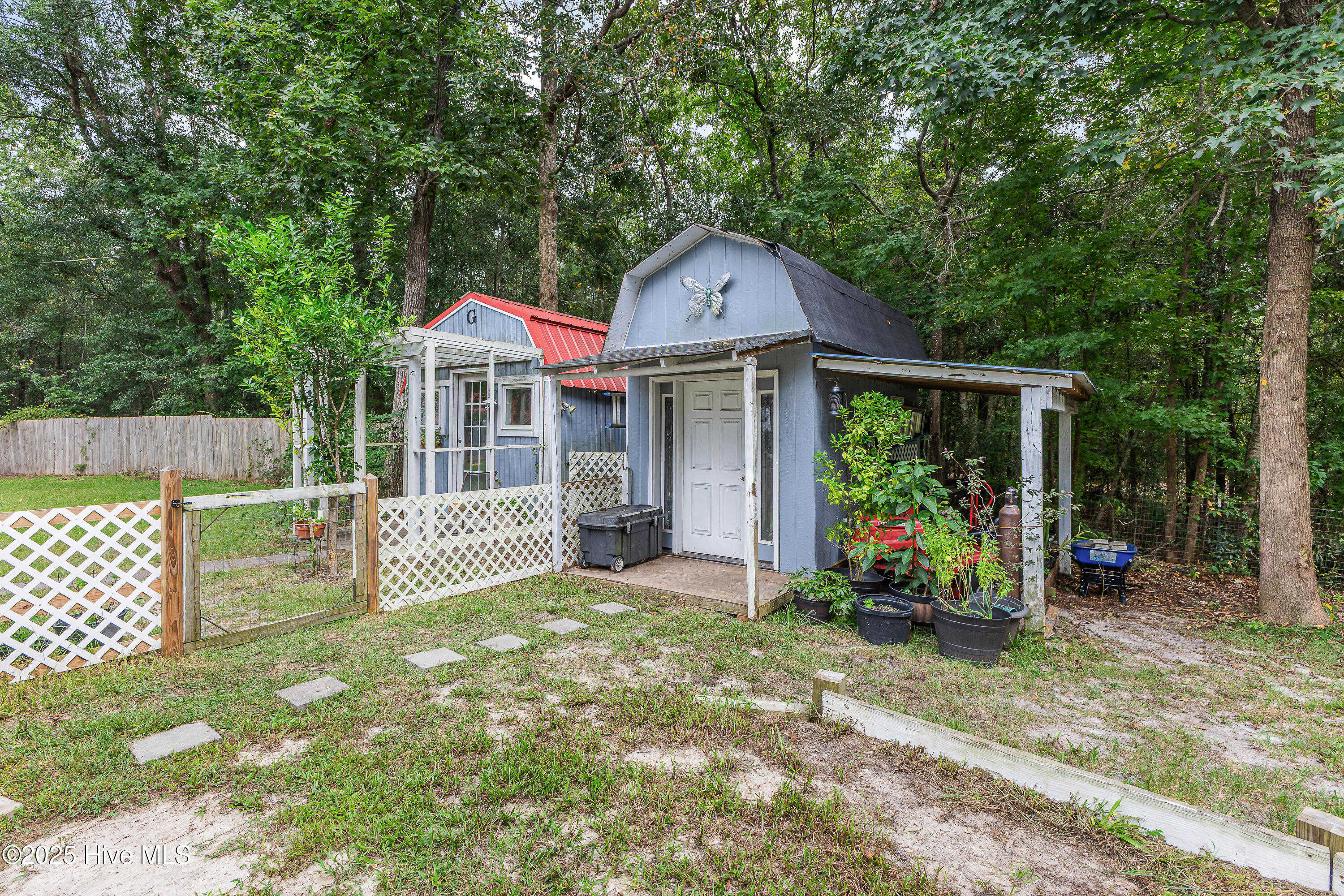 100531169 | Photo 58