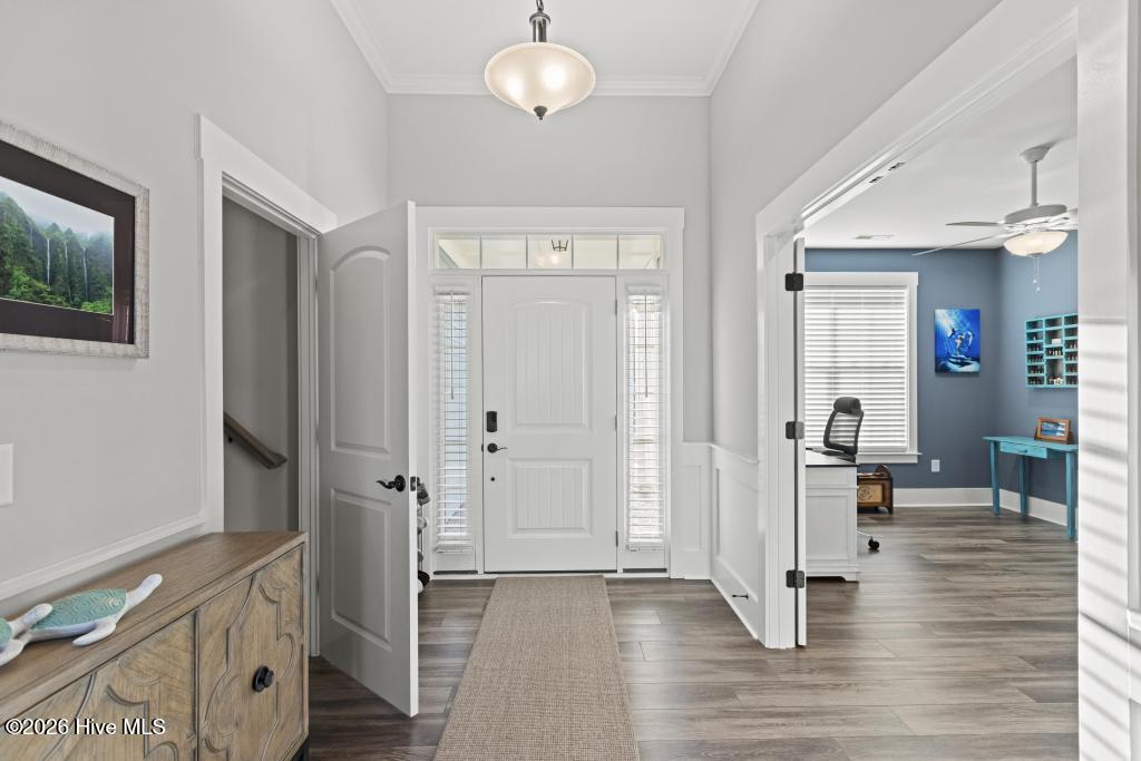 100569844 | Photo 20