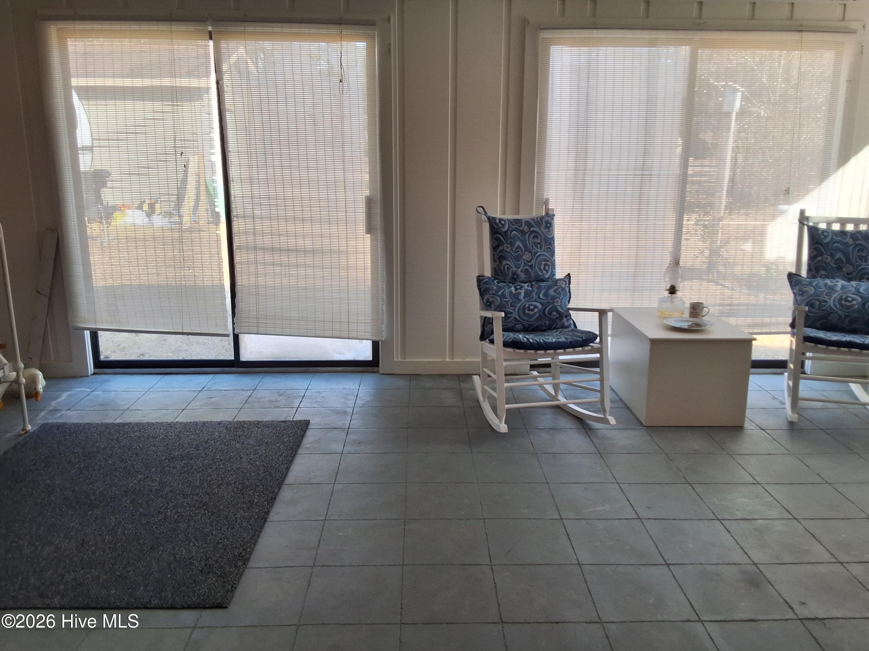 100554569 | Photo 77