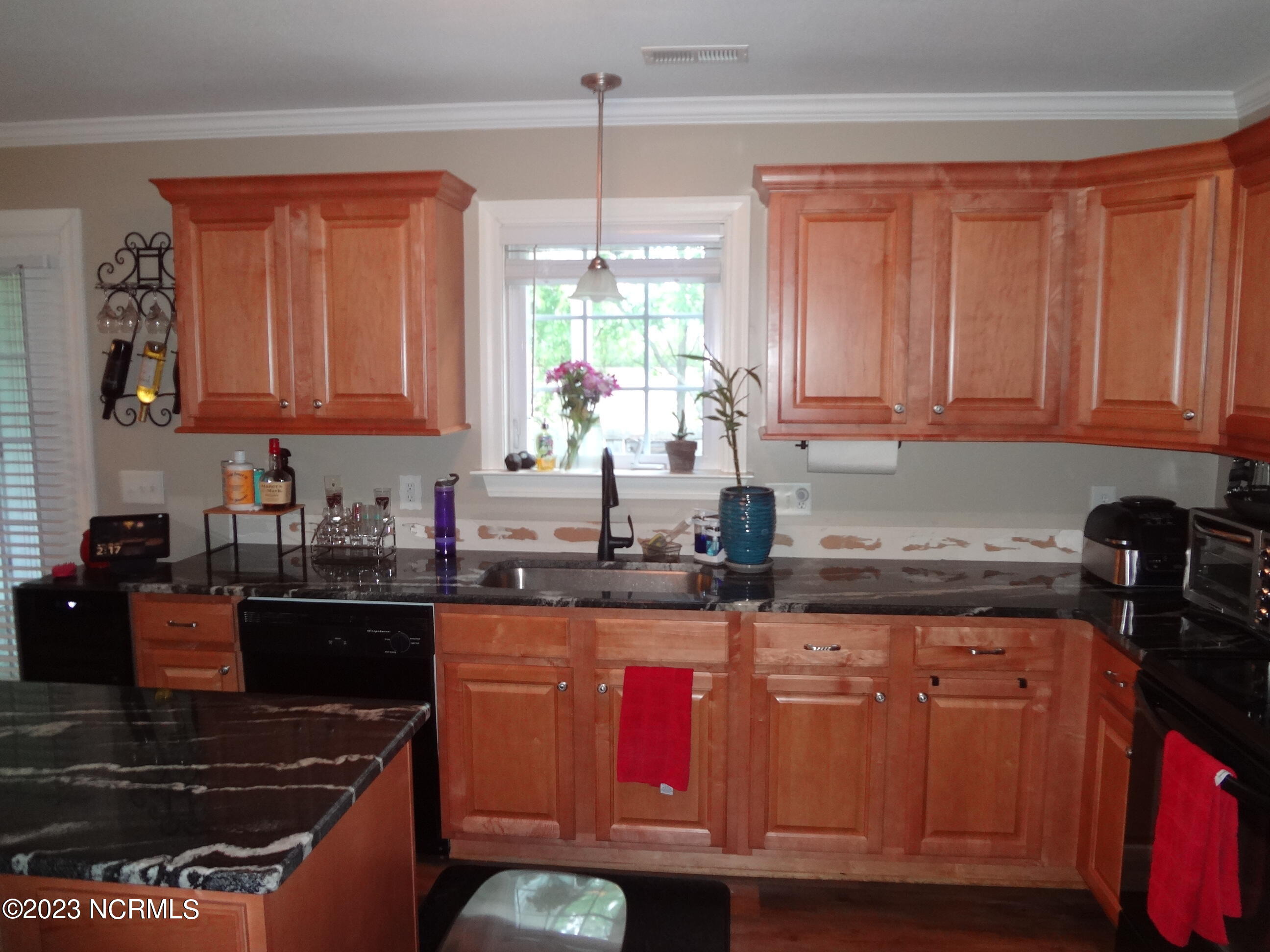 205 South Pointe Drive UNIT B, Winterville, NC, 28590