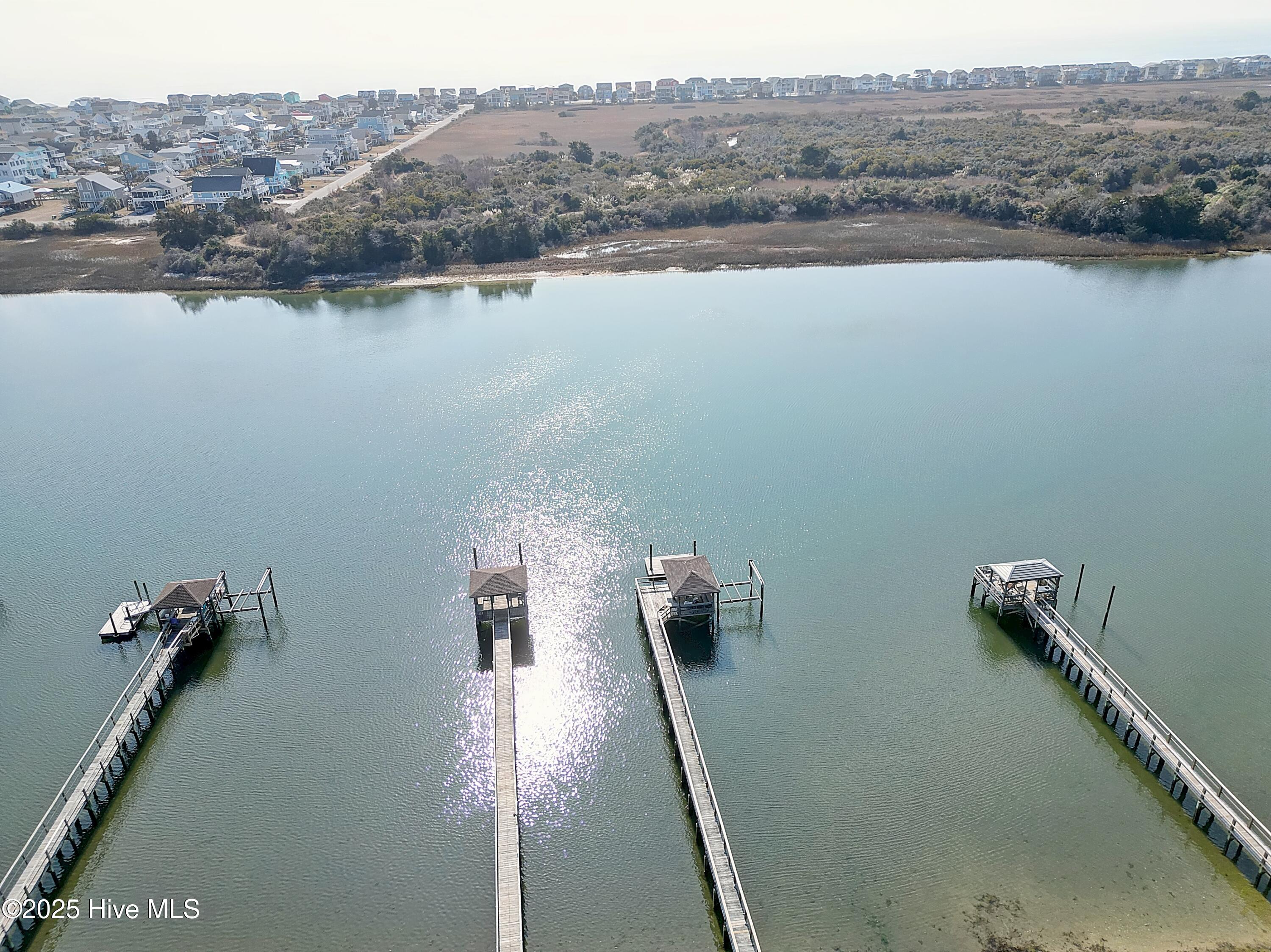 100542915 | Photo 11