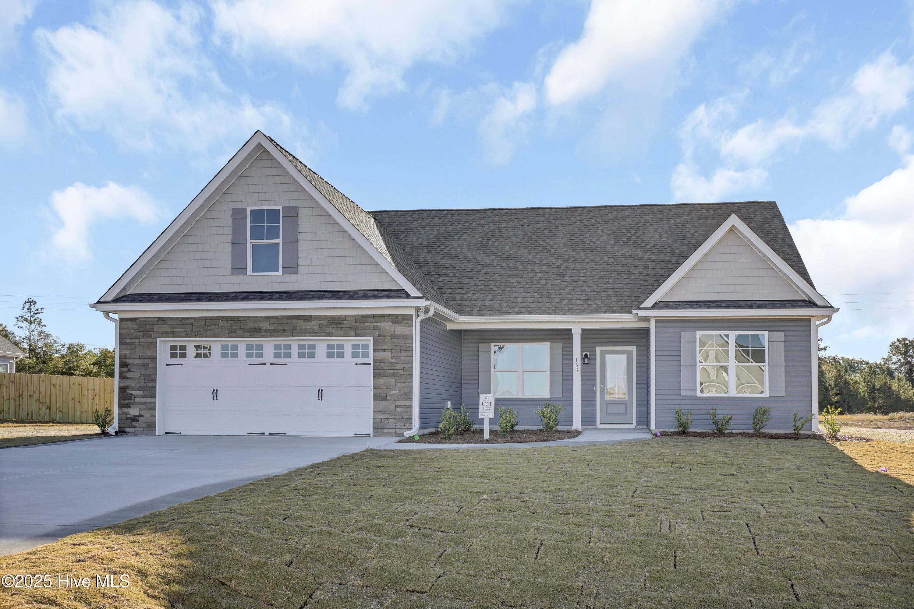 100510913 | Photo 14