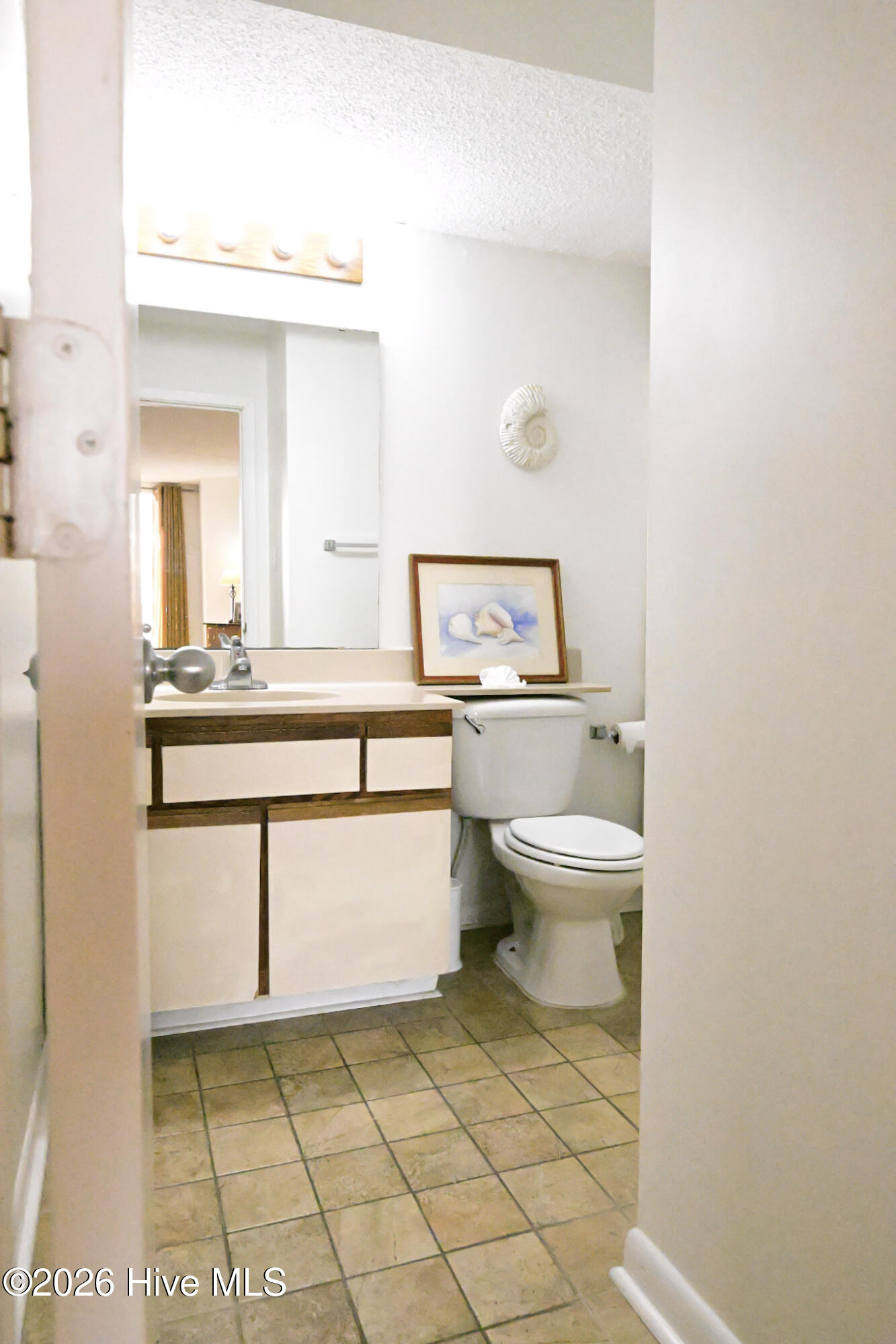 100563380 | Photo 13