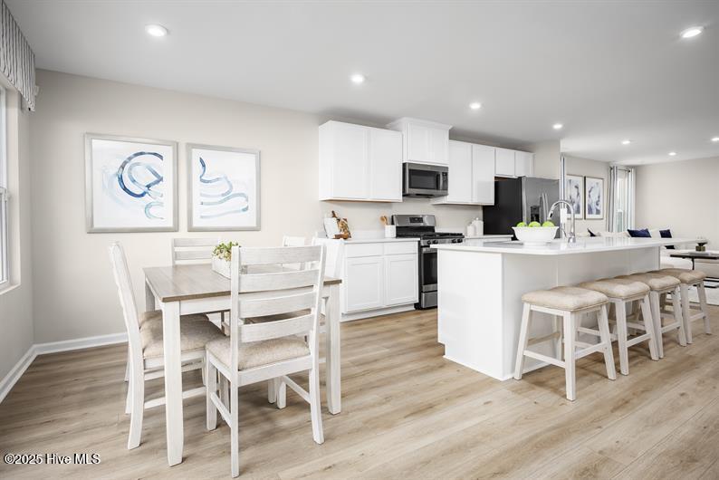 100568315 | Photo 13