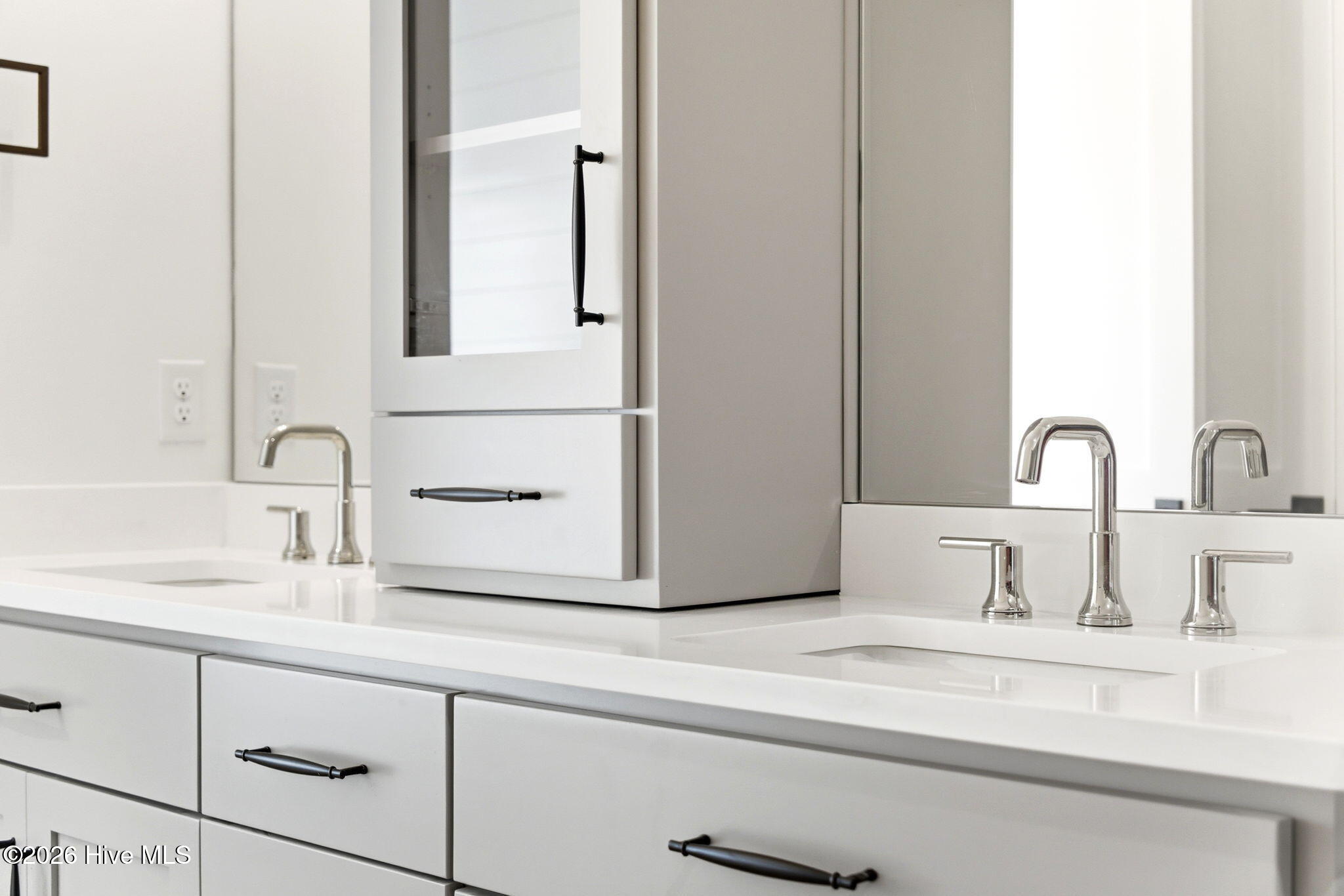 100564673 | Photo 22