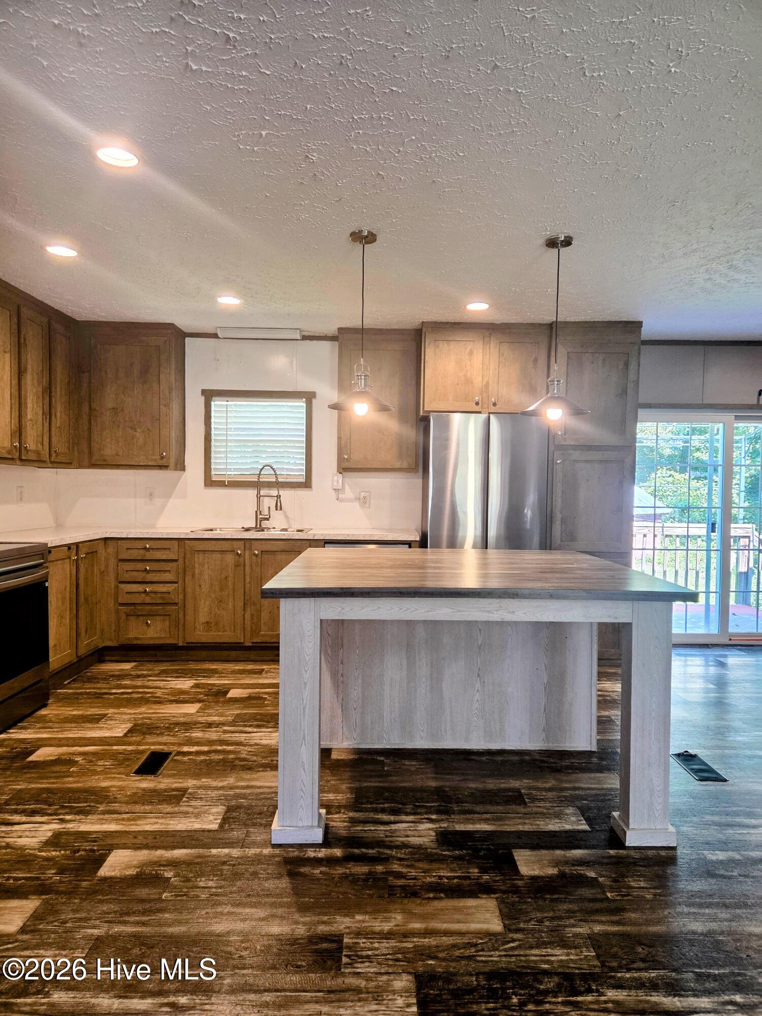 Photo 4 of Manufactured home for sale at 18060 Queen Rd, Laurinburg, NC 28352 | MLS# 100601670 | Listing updated on 2026-09-05