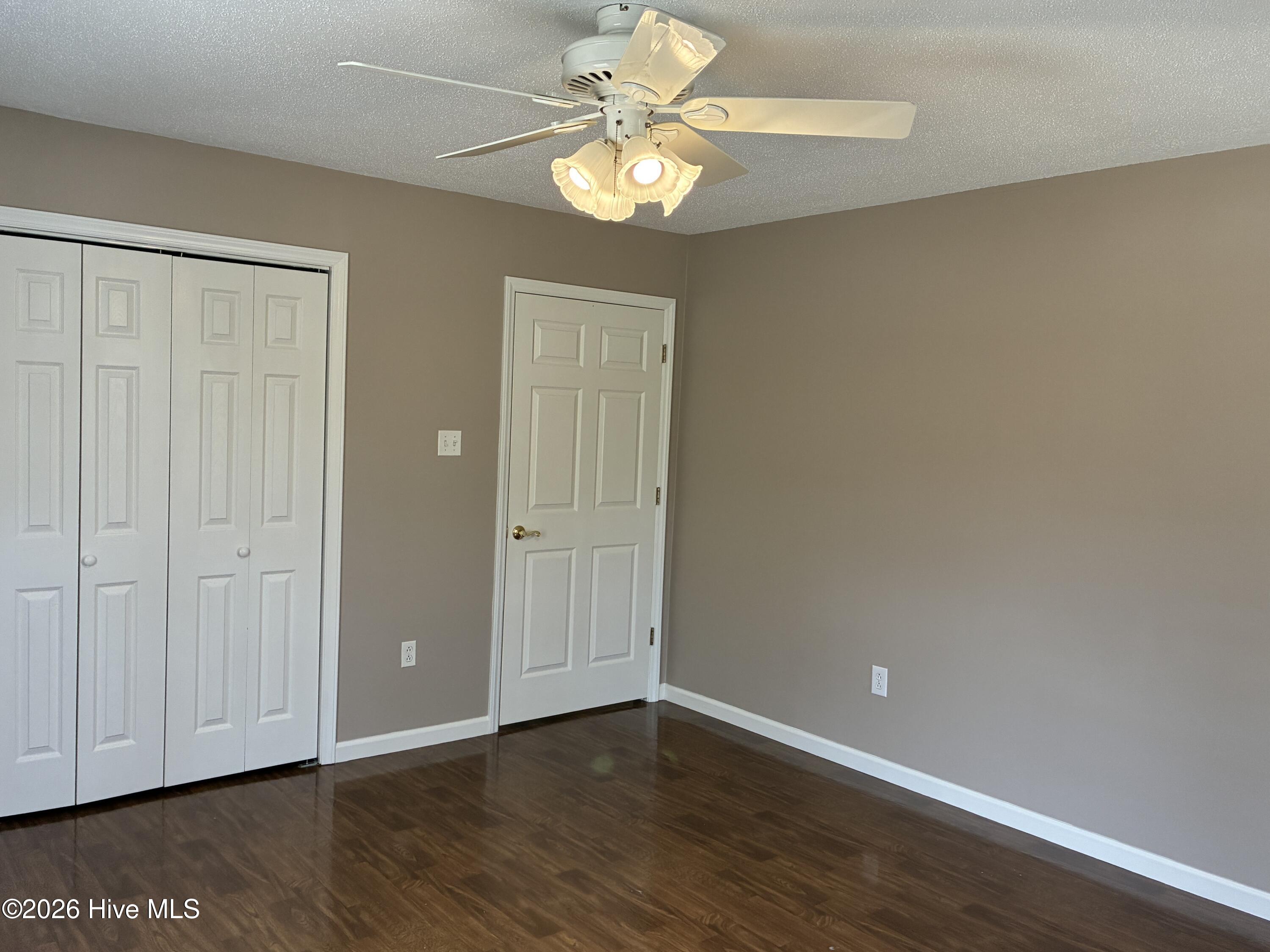 100558750 | Photo 31