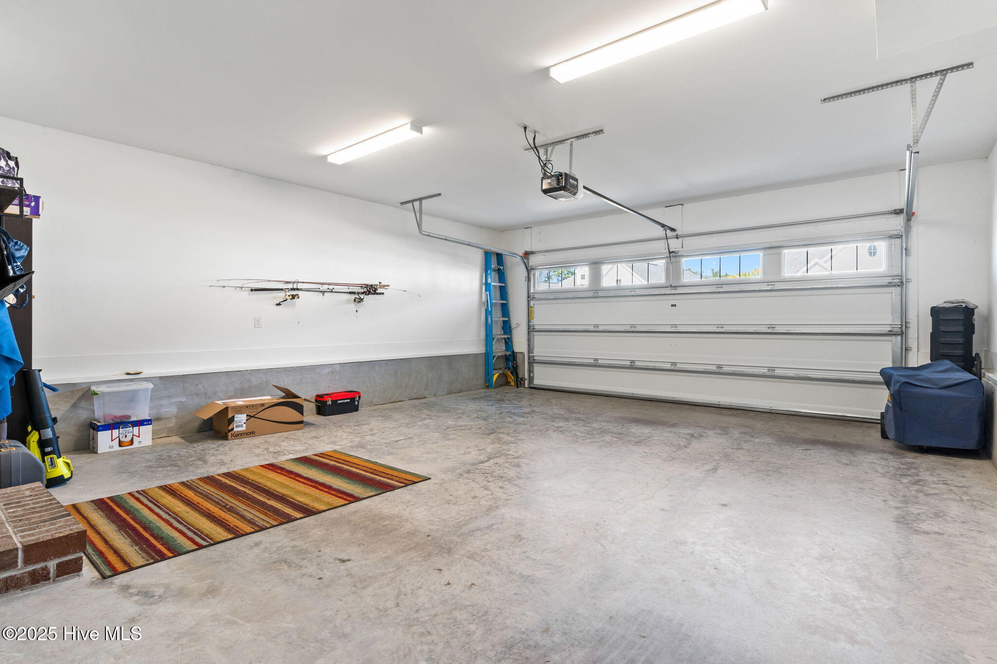 100534484 | Photo 65