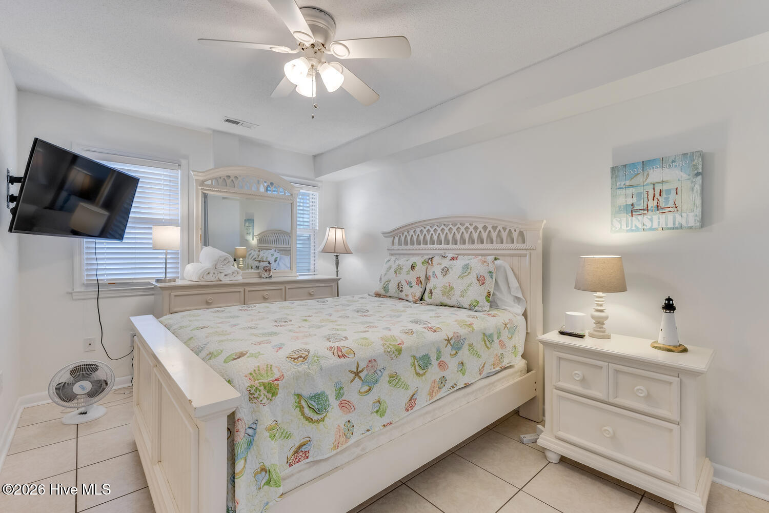 100561706 | Photo 40