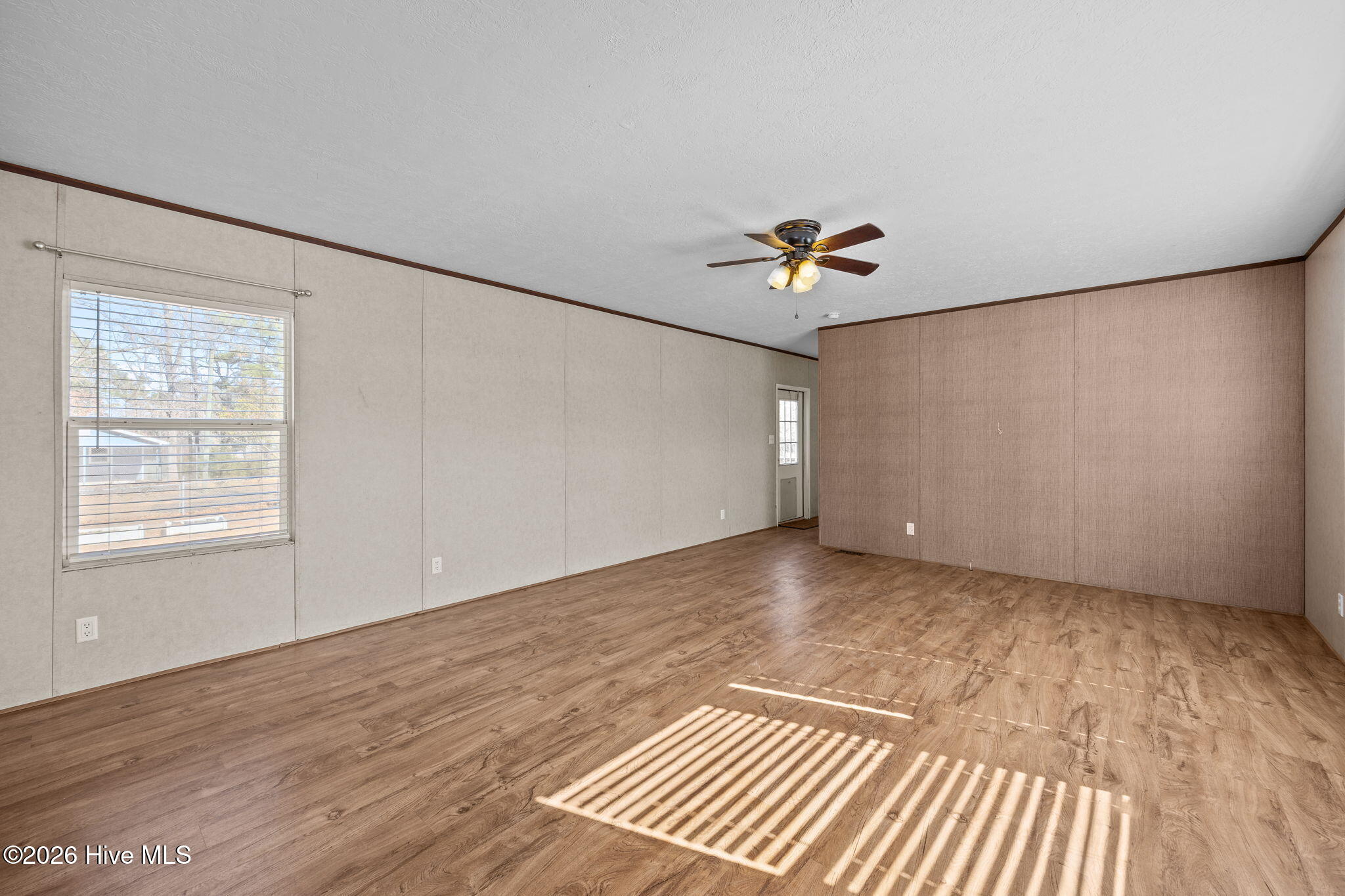 100551918 | Photo 26