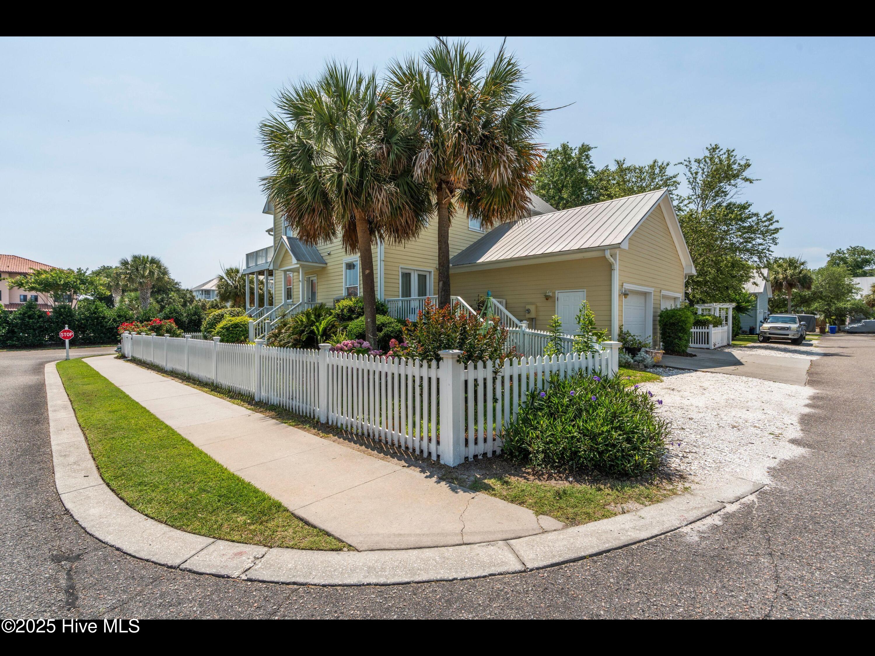 100511839 | Photo 18