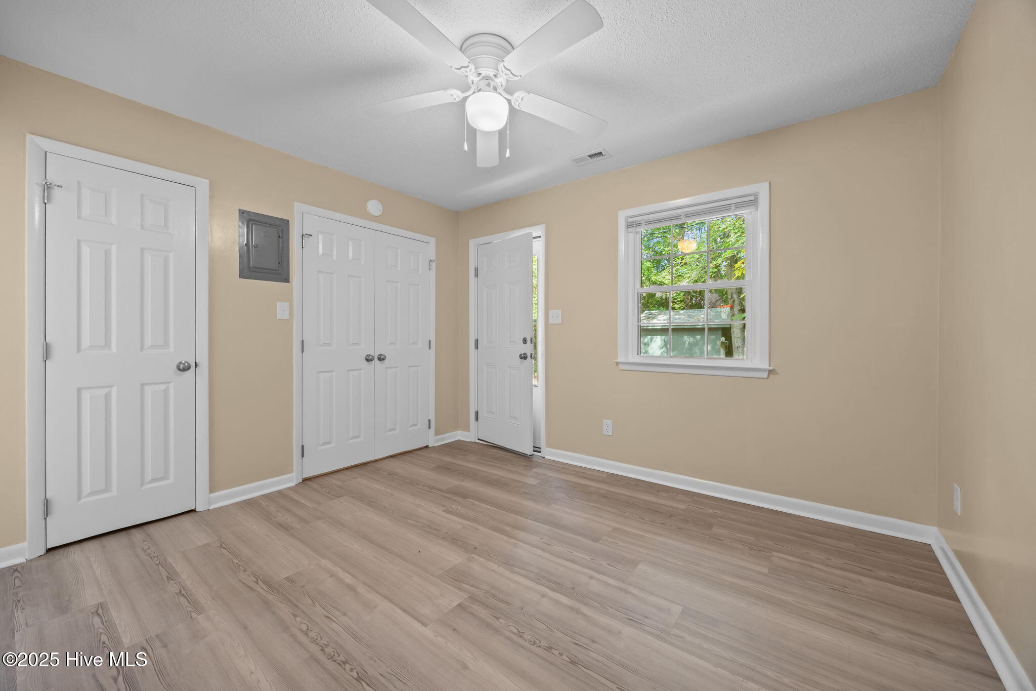 14-web-or-mls-1190 Gould Rd Unit4 30