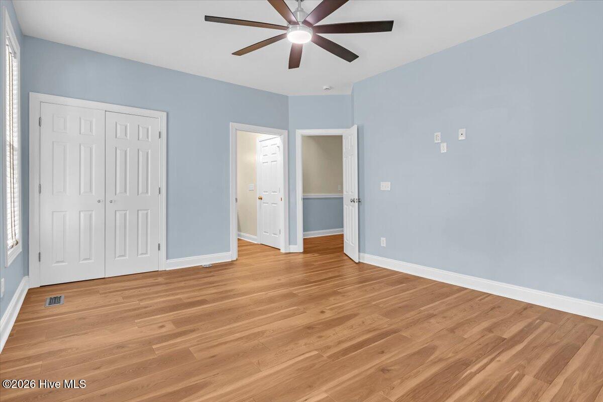 100567087 | Photo 58