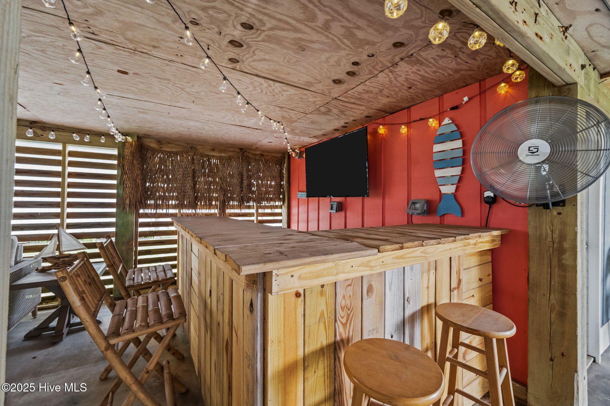 100525706 | Photo 26