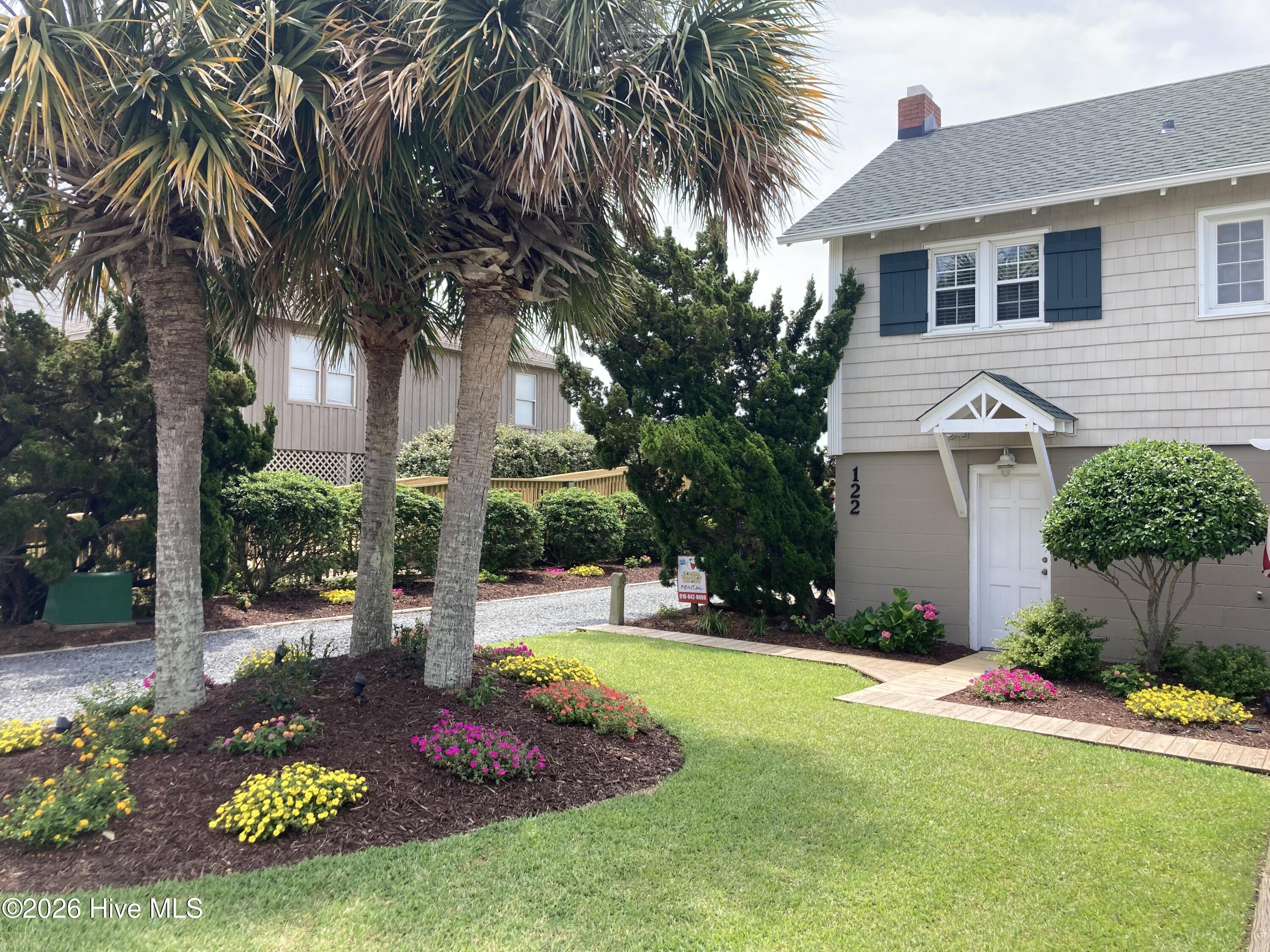 100560926 | Photo 28