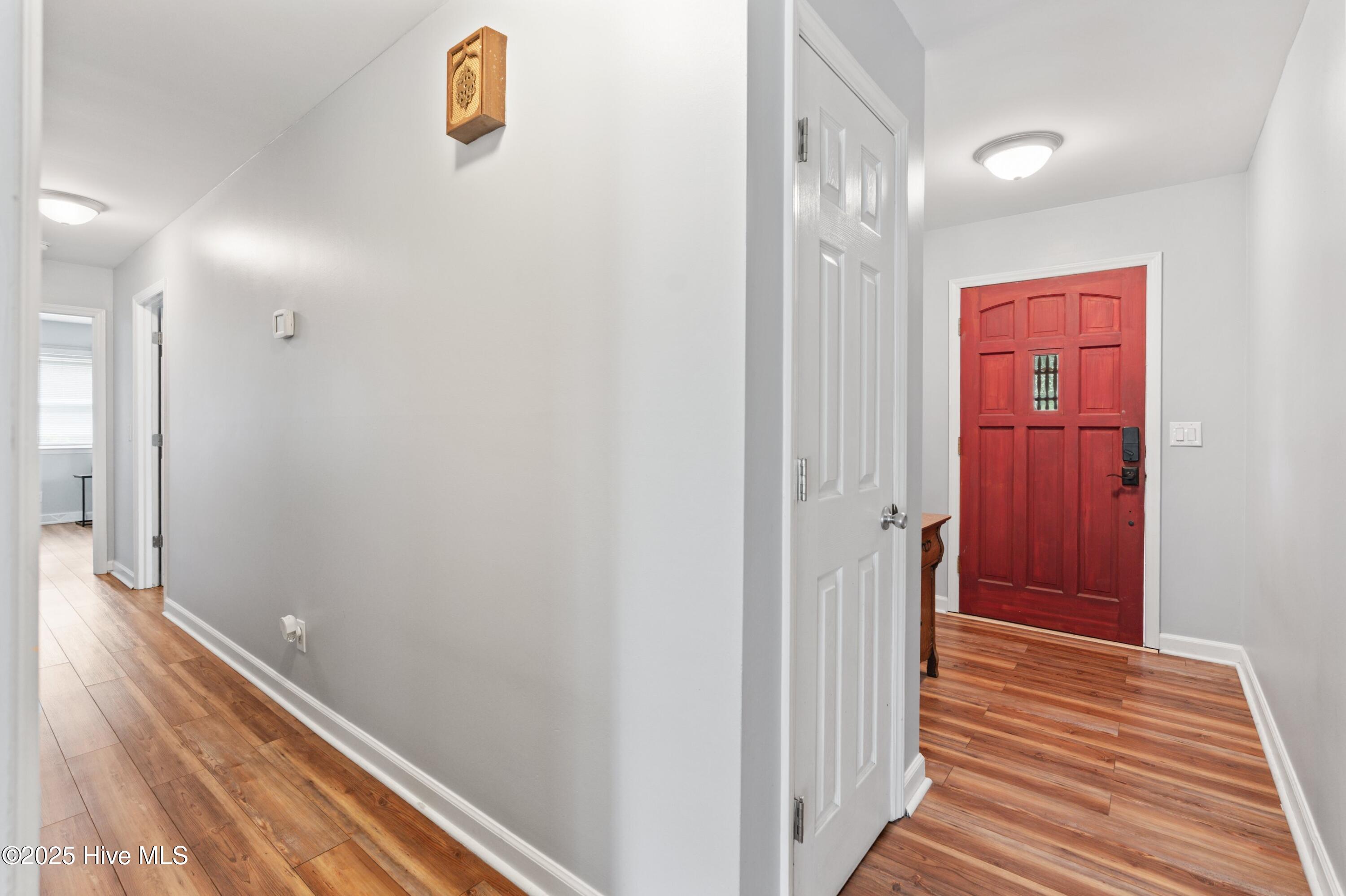 100526163 | Photo 10