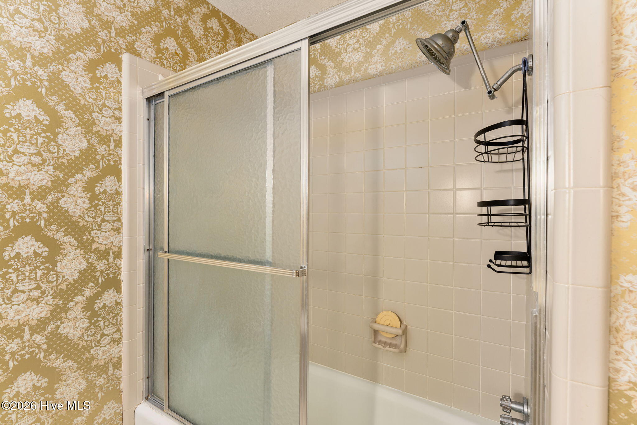 100566368 | Photo 28