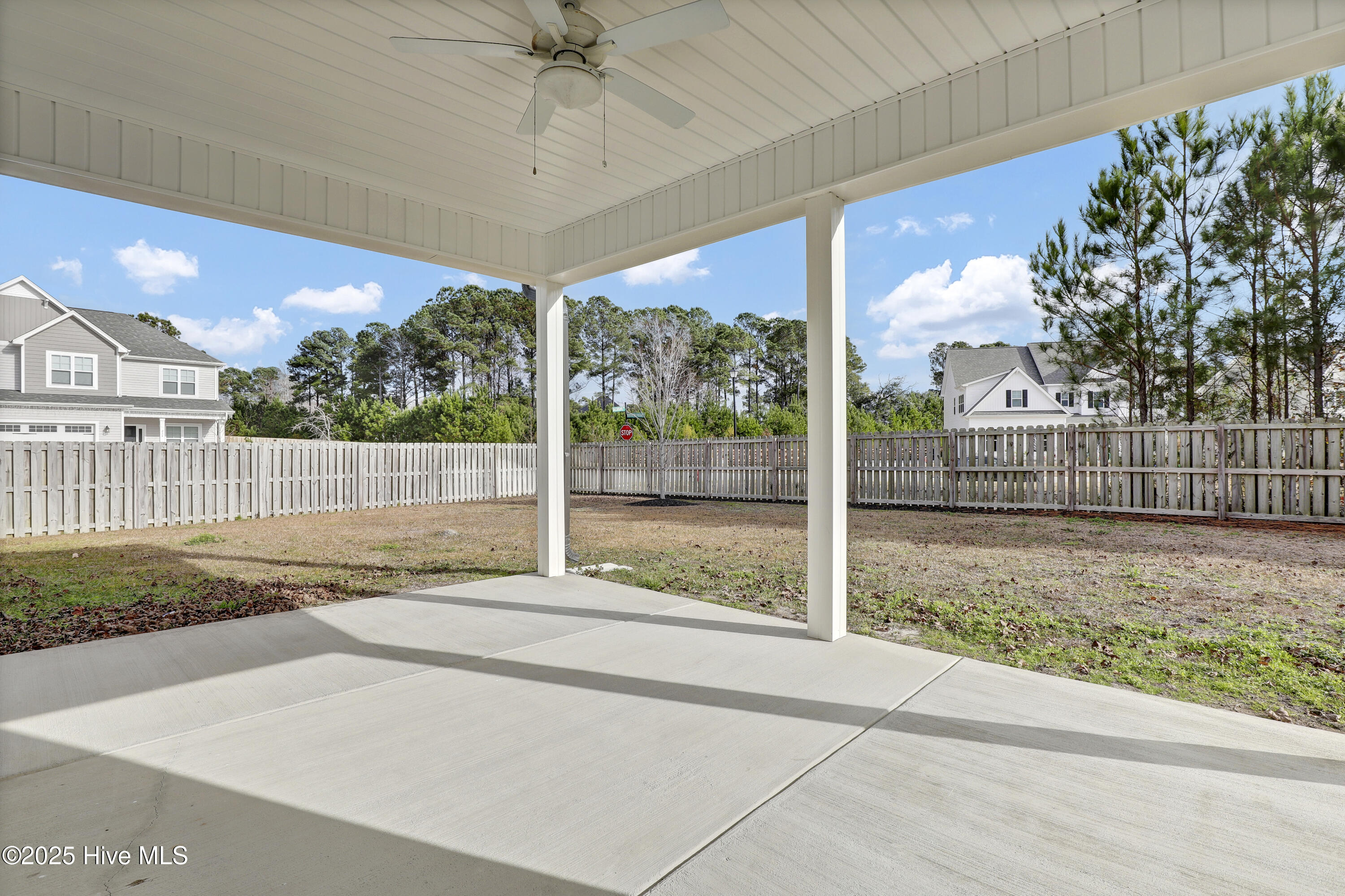 100545755 | Photo 46