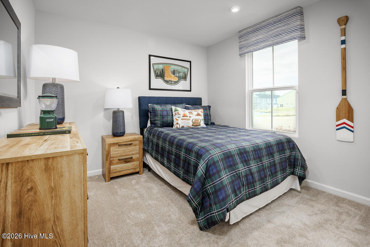 100564043 | Photo 14