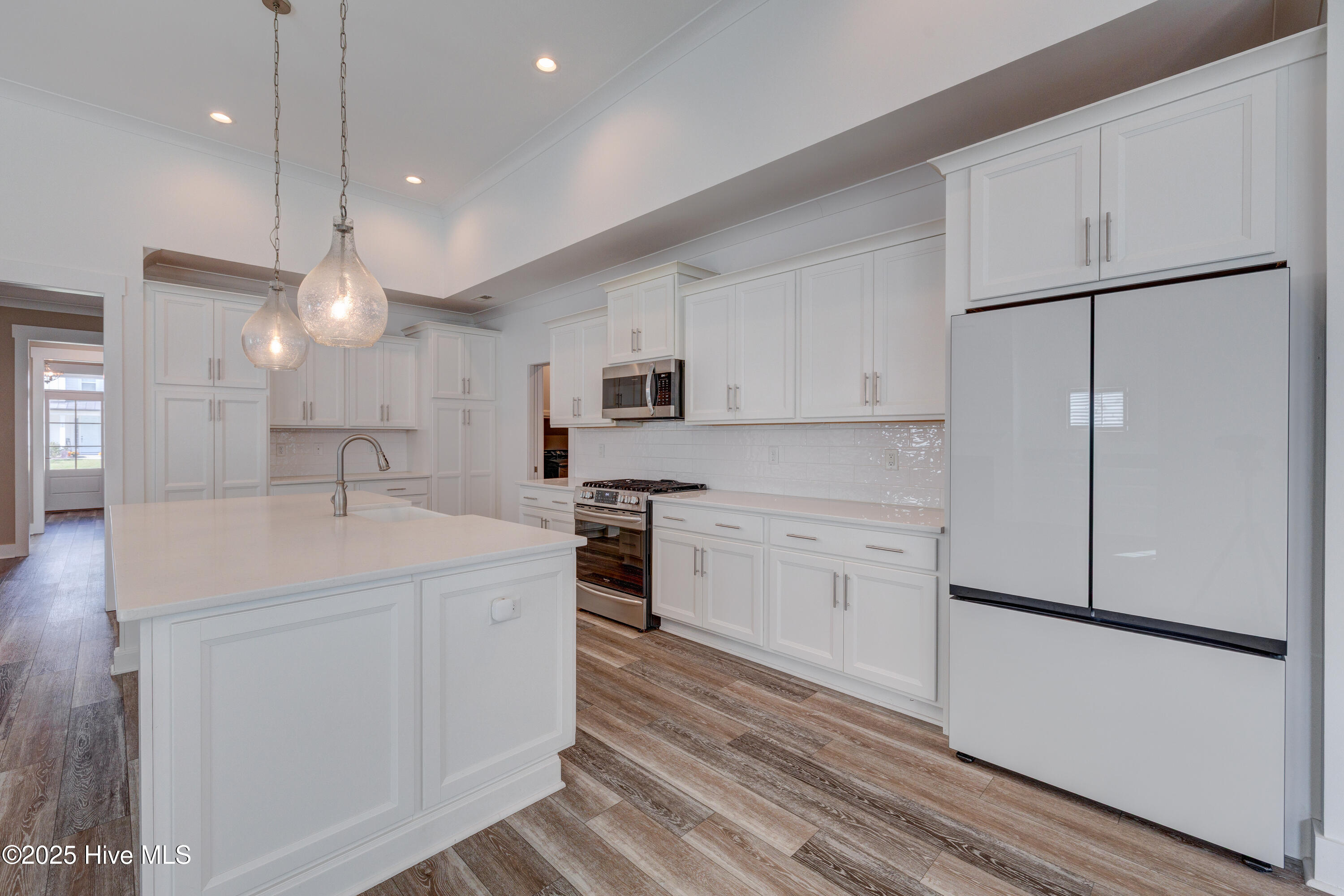 100534691 | Photo 20