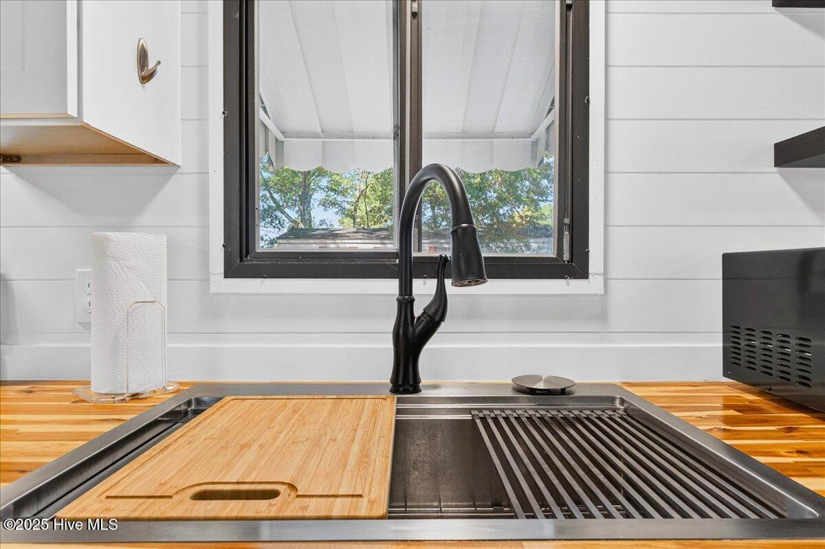 100531410 | Photo 38