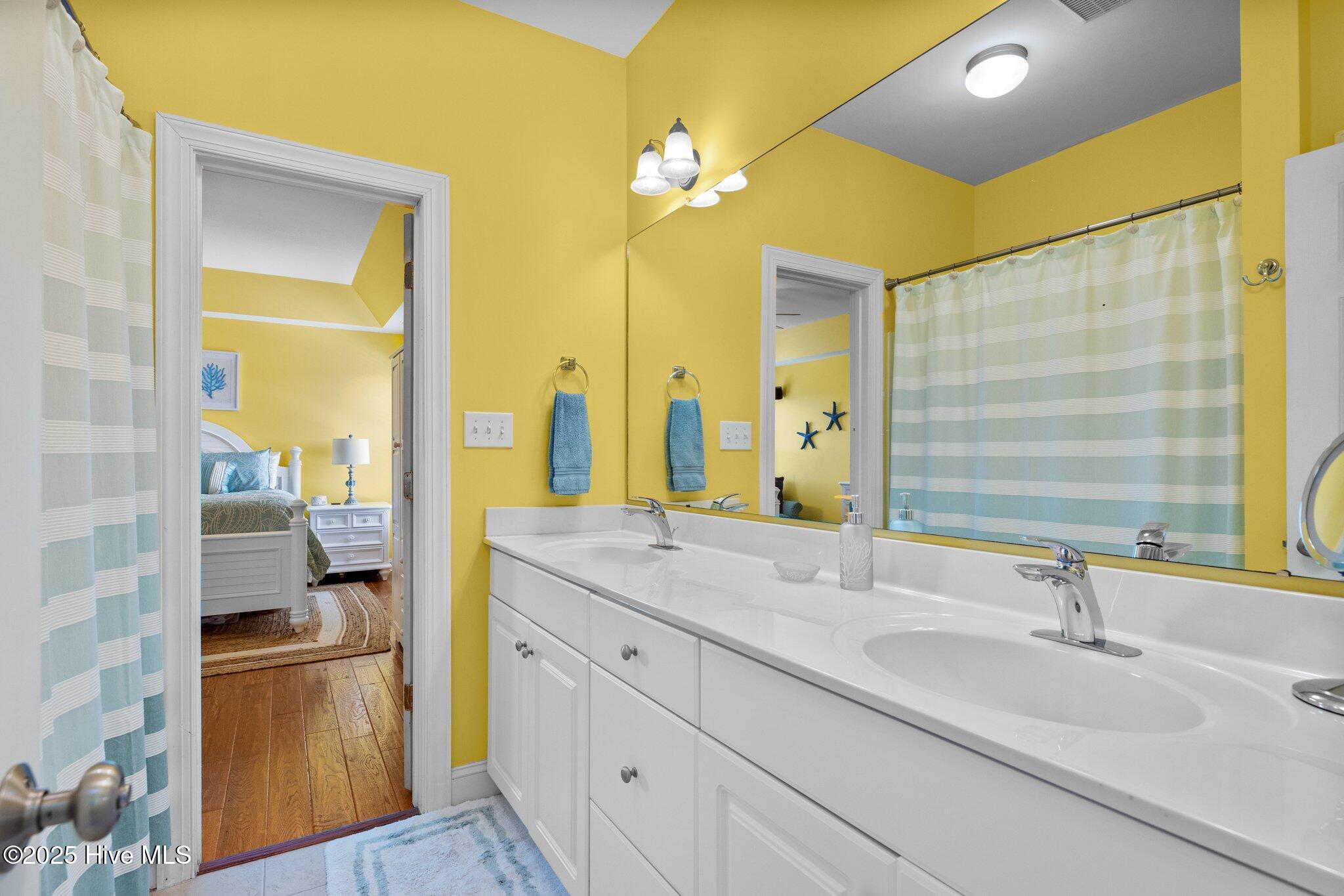 100509576 | Photo 21