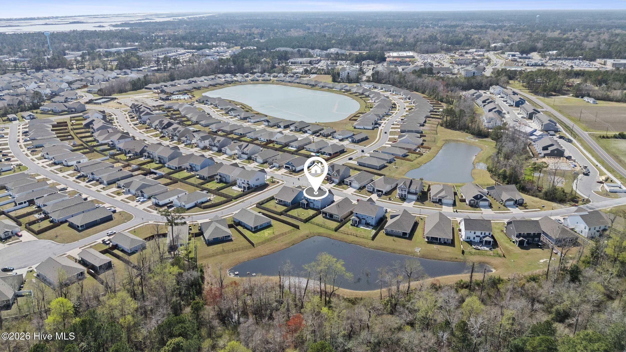 100561686 | Photo 47