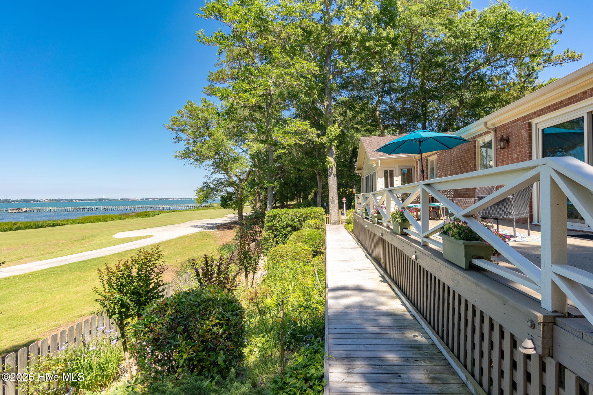 105 Magnolia Court,Pine Knoll Shores