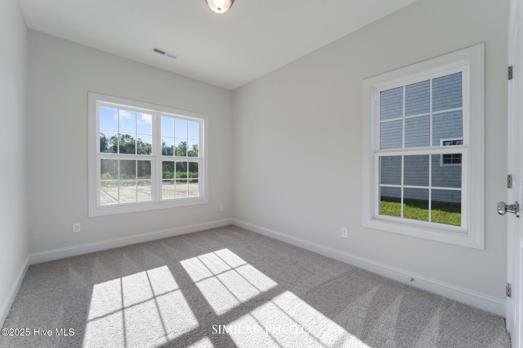 100523674 | Photo 25