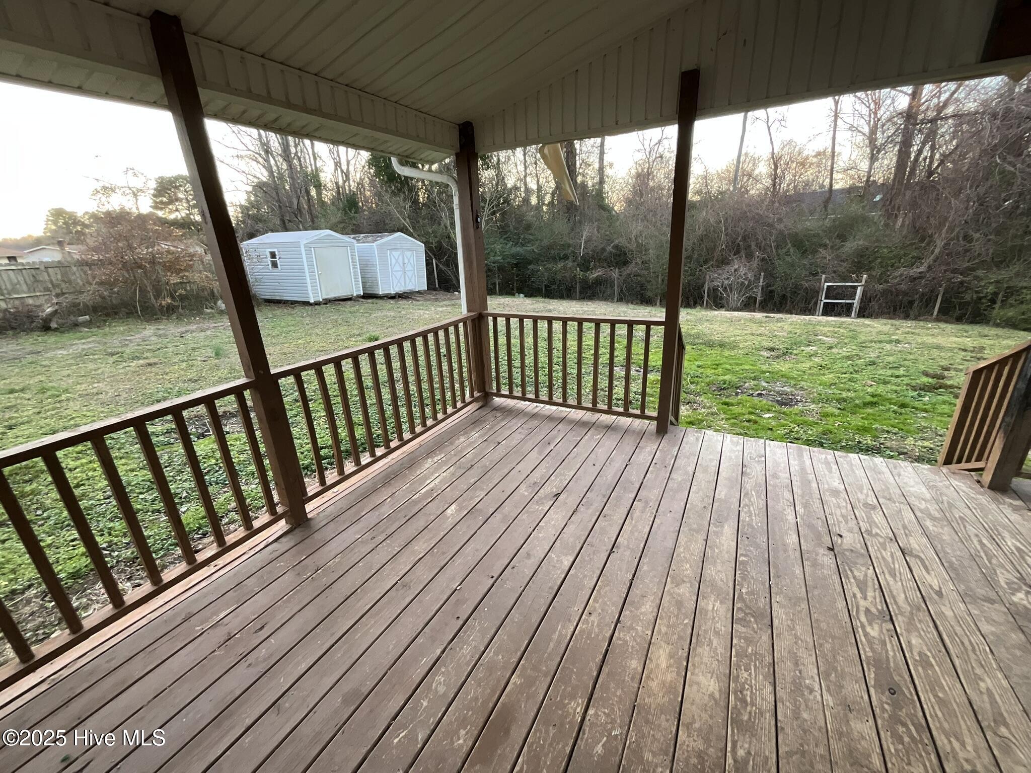 100546587 | Photo 16