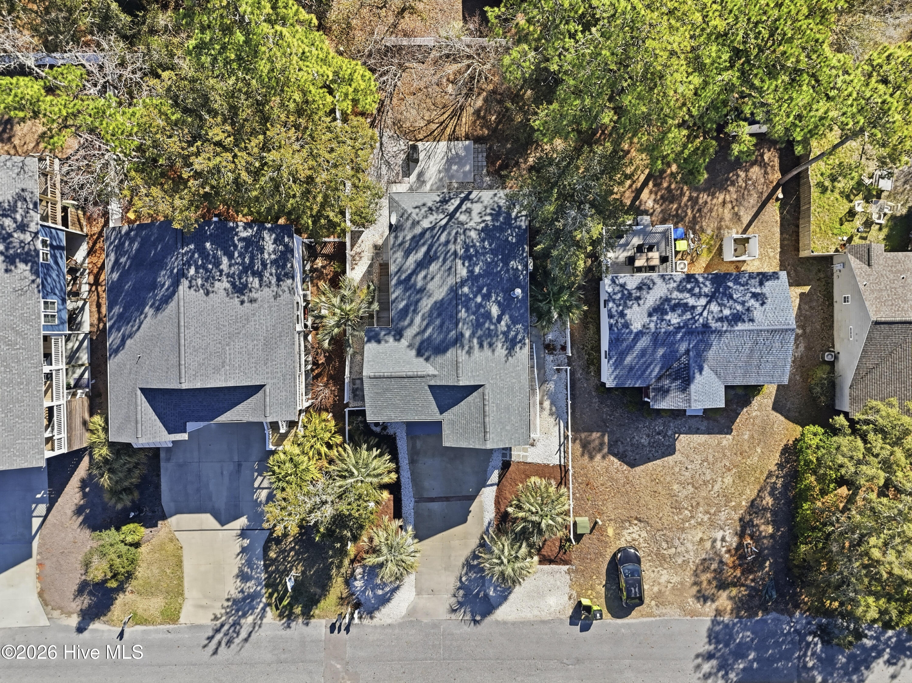 100561178 | Photo 50