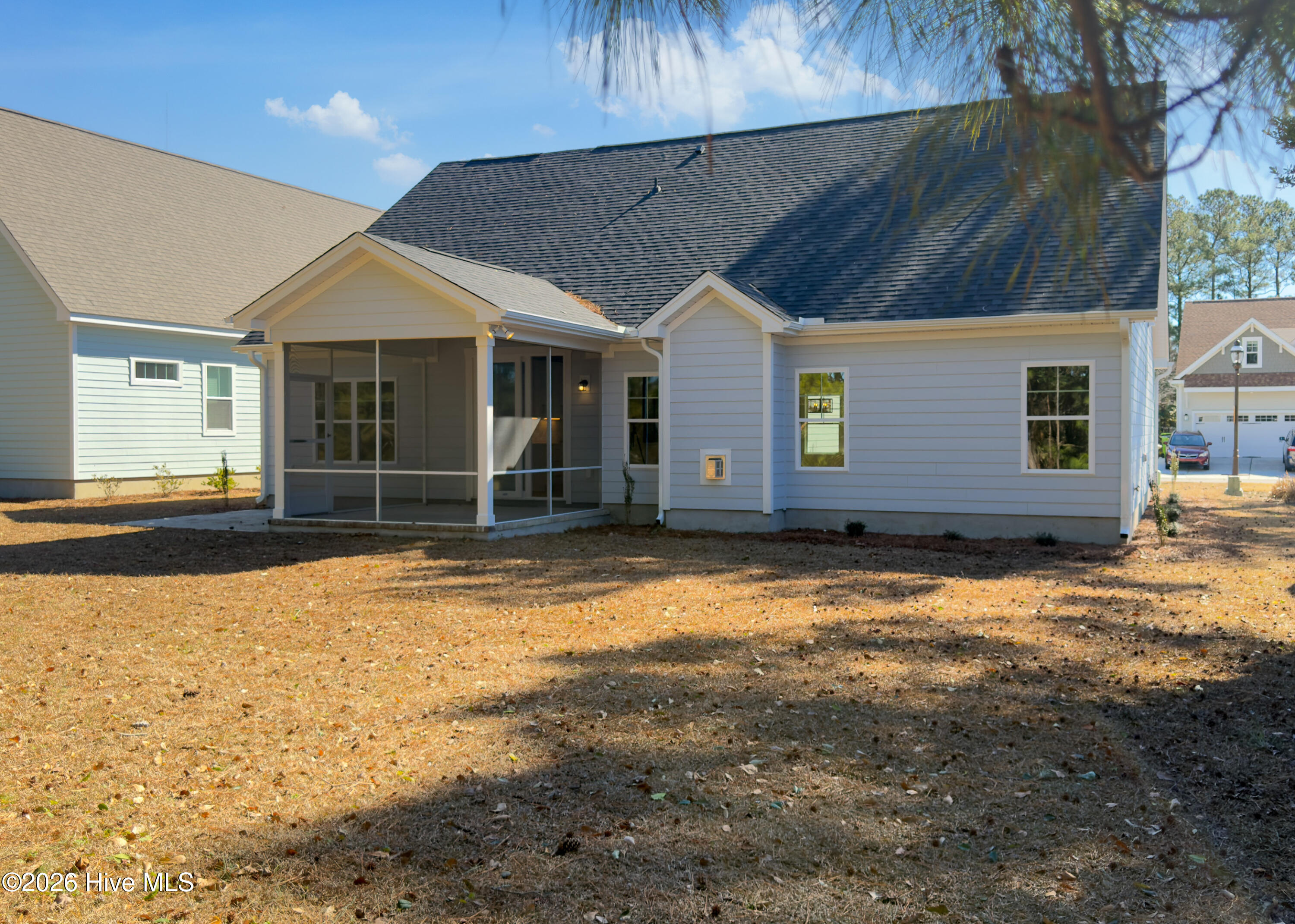 100553596 | Photo 30