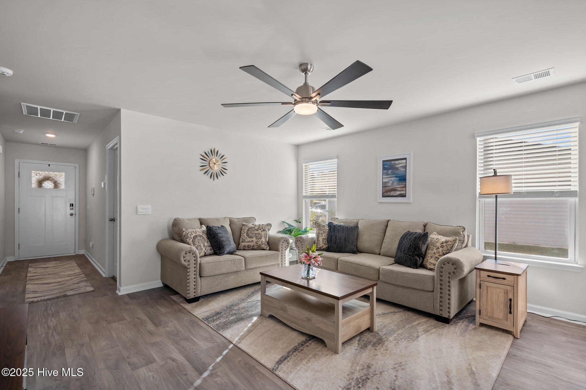 1724 Whispering Pine Street SW, Ocean Isle Beach, NC 28469 – photo 10: 39-web-or-mls-DSC05476