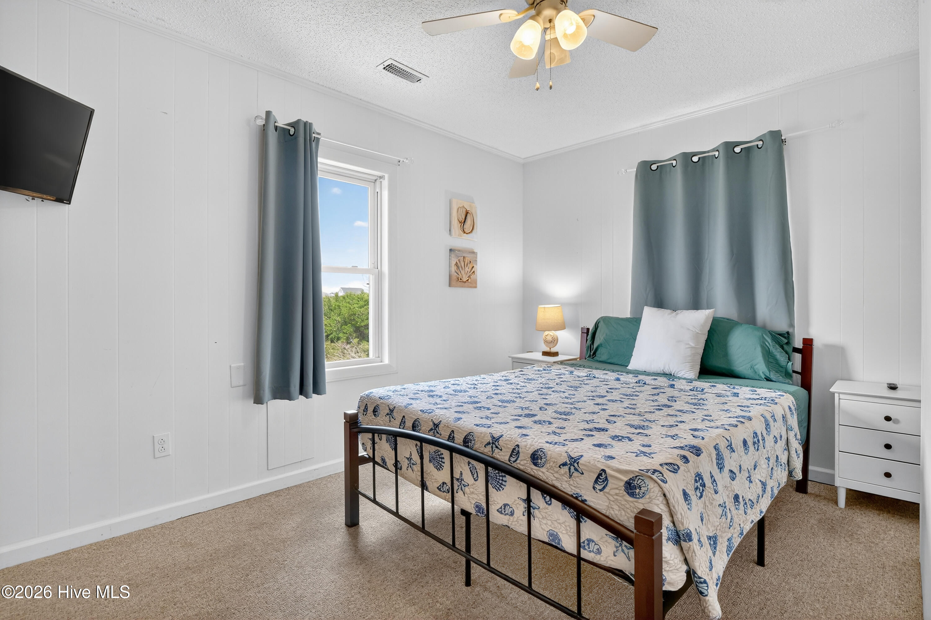 100558855 | Photo 15