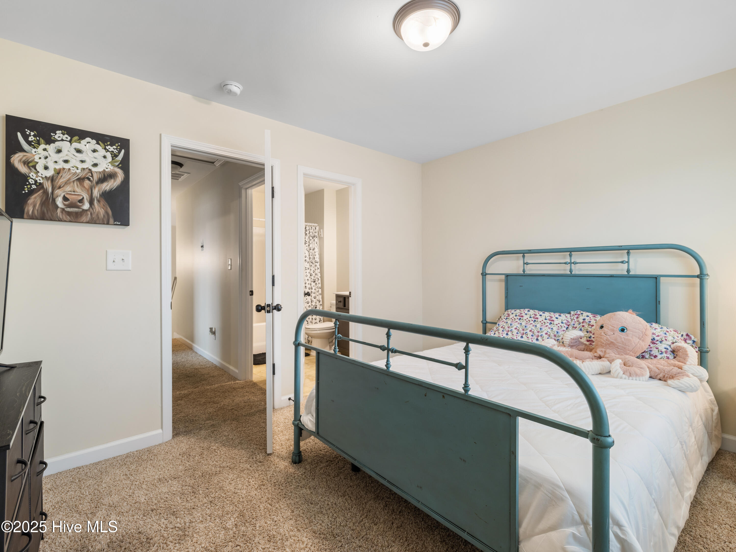 100512056 | Photo 39