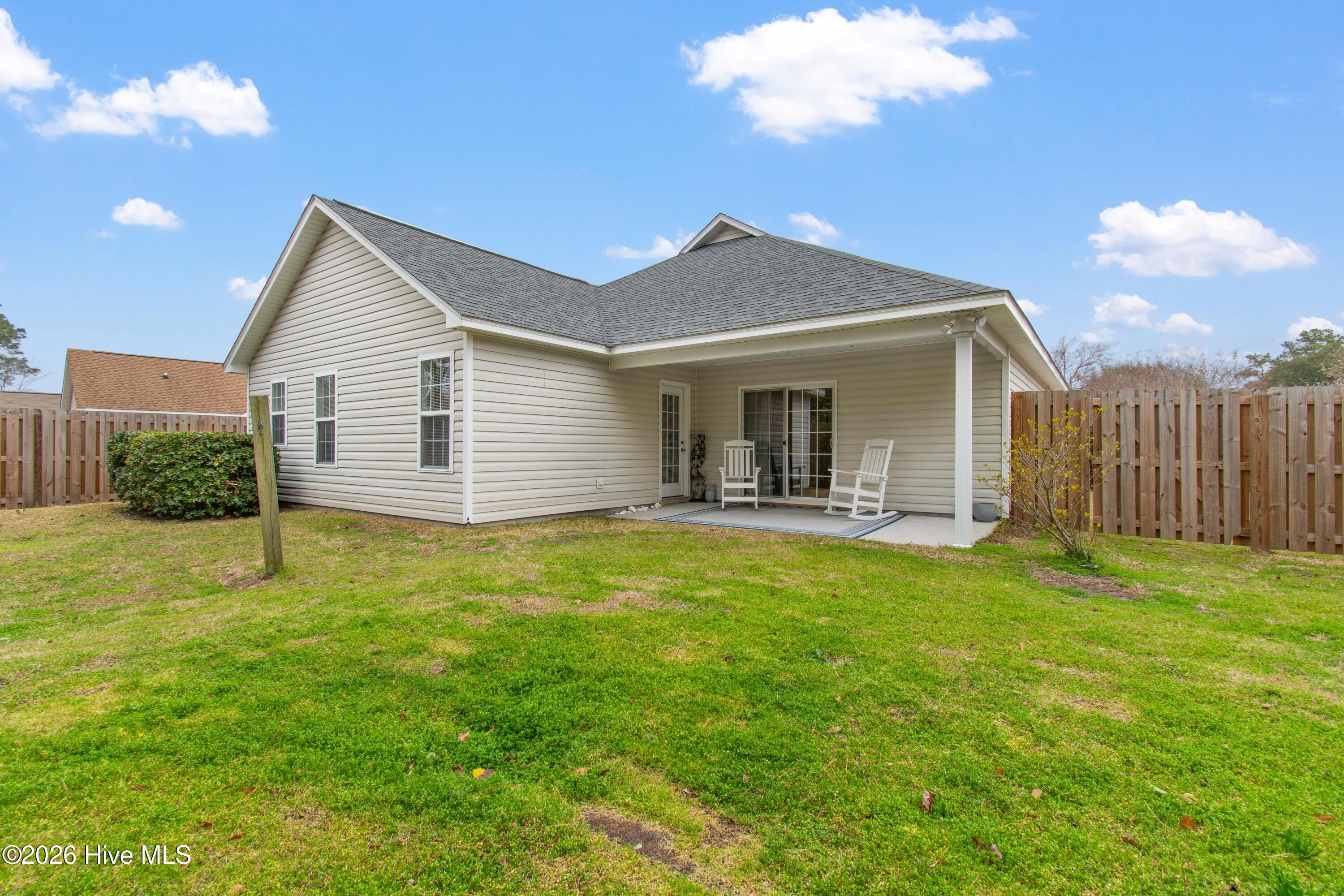 100558212 | Photo 23