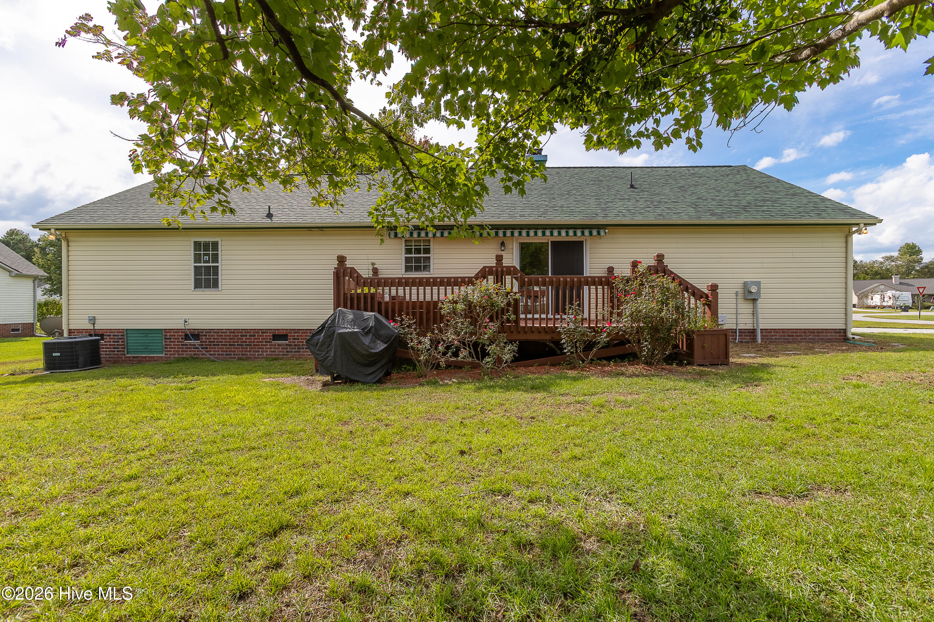 100562403 | Photo 22