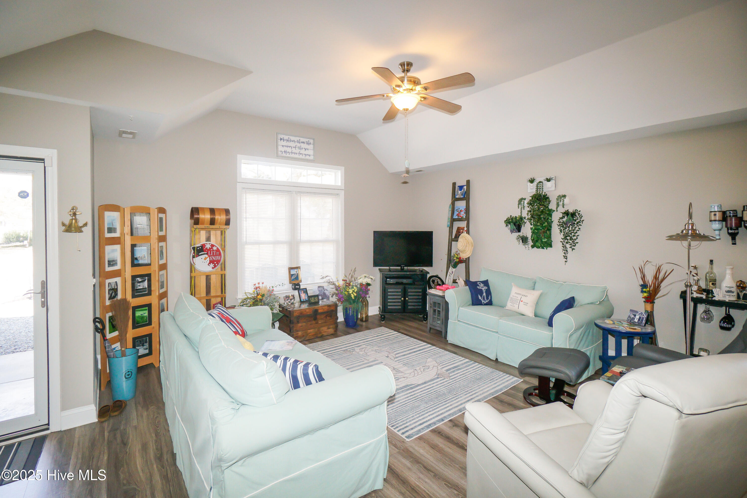 100559254 | Photo 10