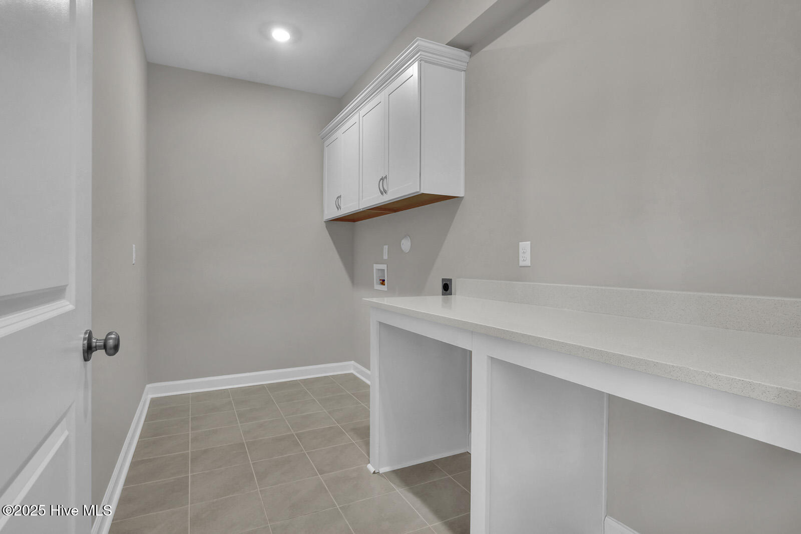 100527693 | Photo 23